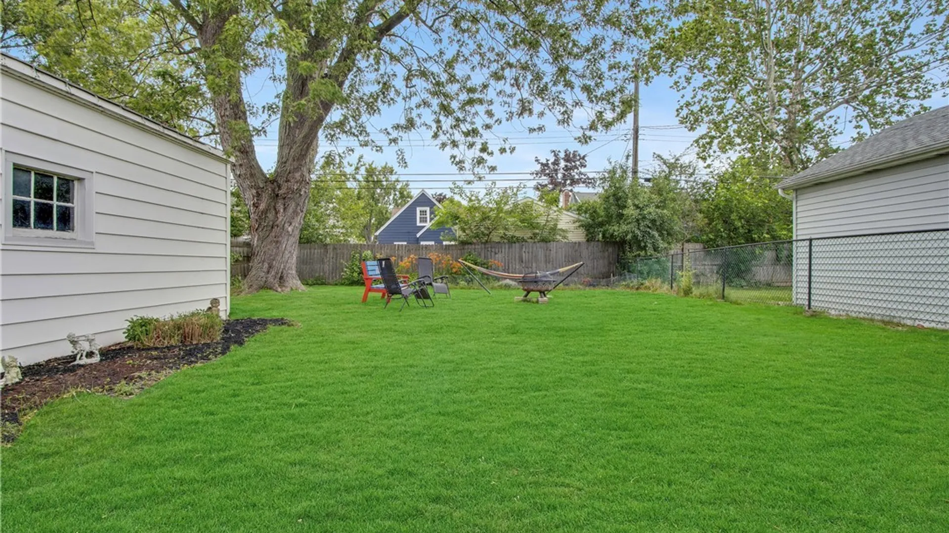 Property at 224 Paramount Parkway, Tonawanda, NY 14223 32