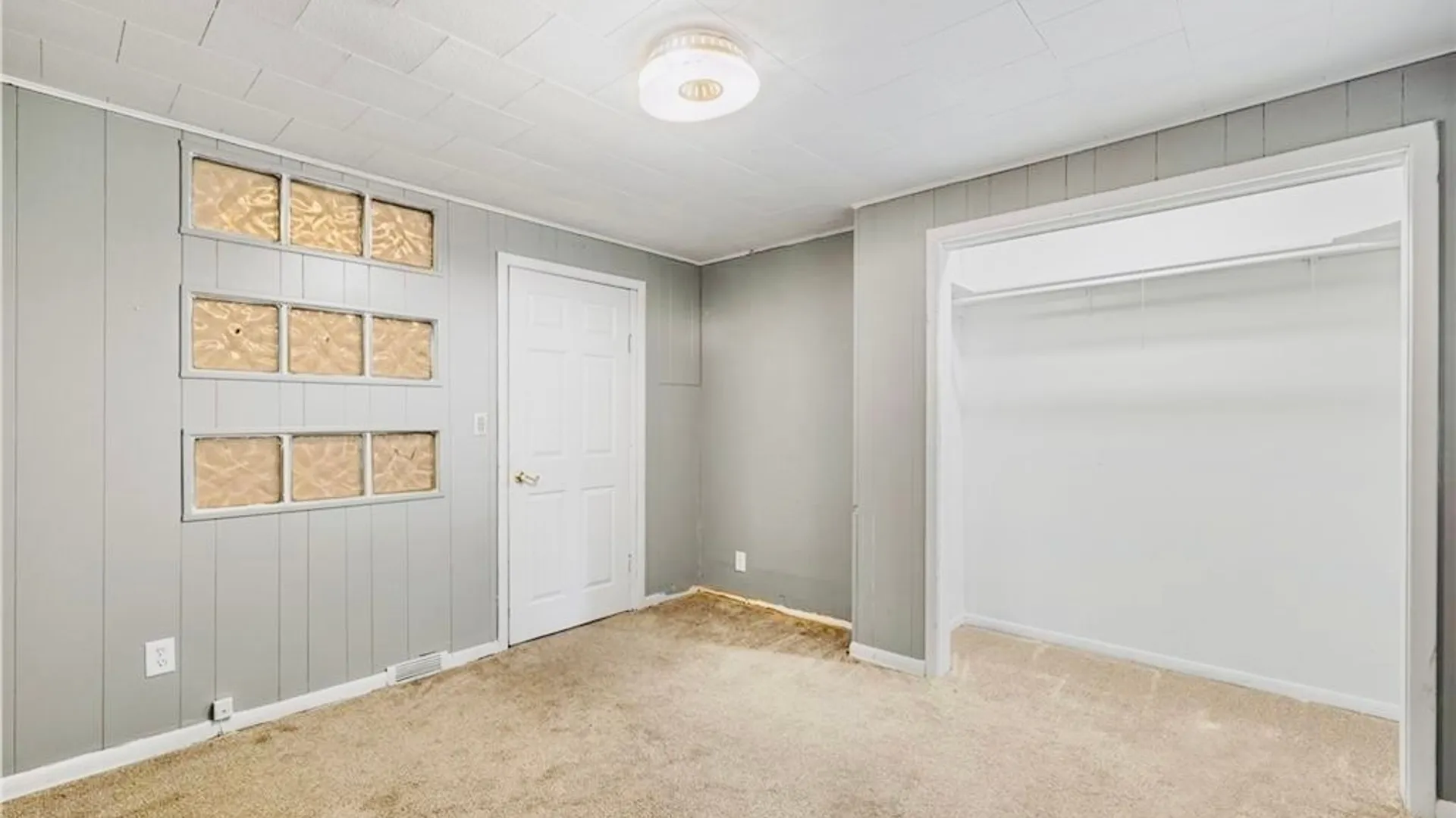 Property at 26 Date Avenue, Lackawanna, NY 14218 7
