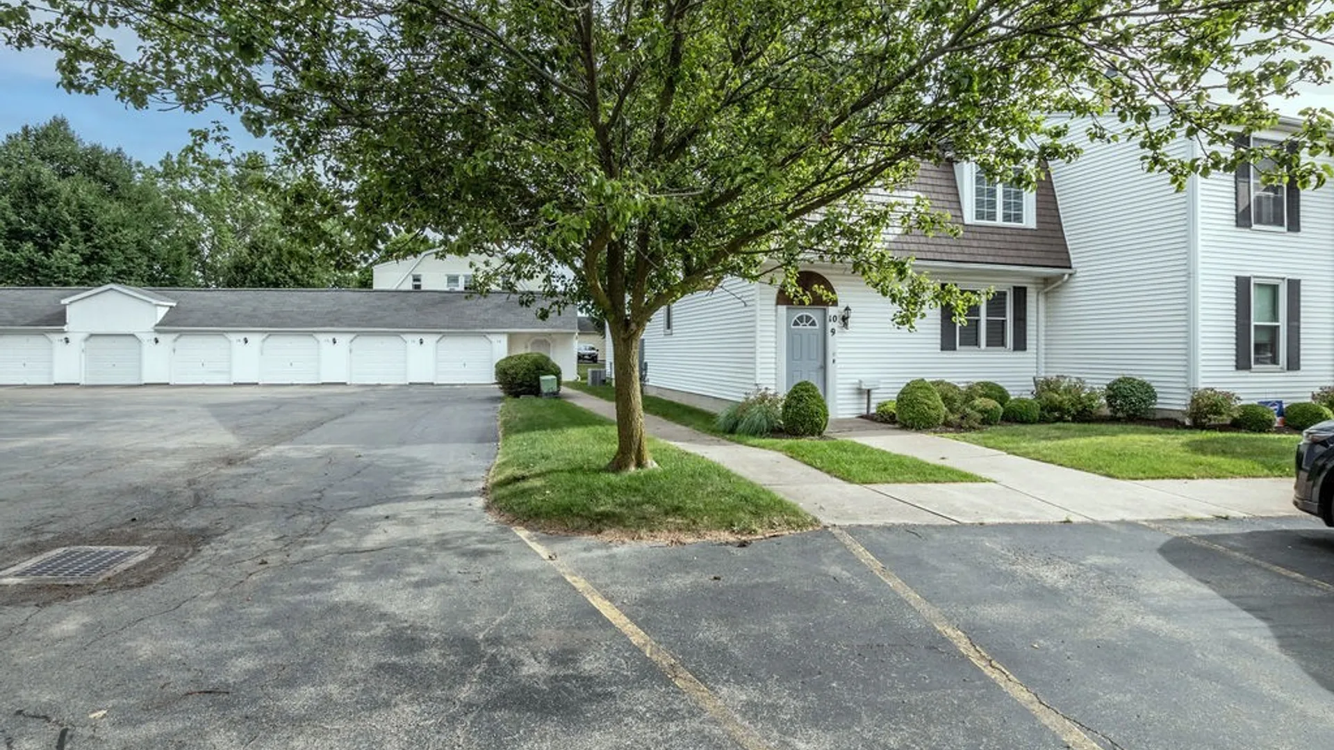 Property at 4755 Chestnut Ridge Road, Amherst, NY 14228 7
