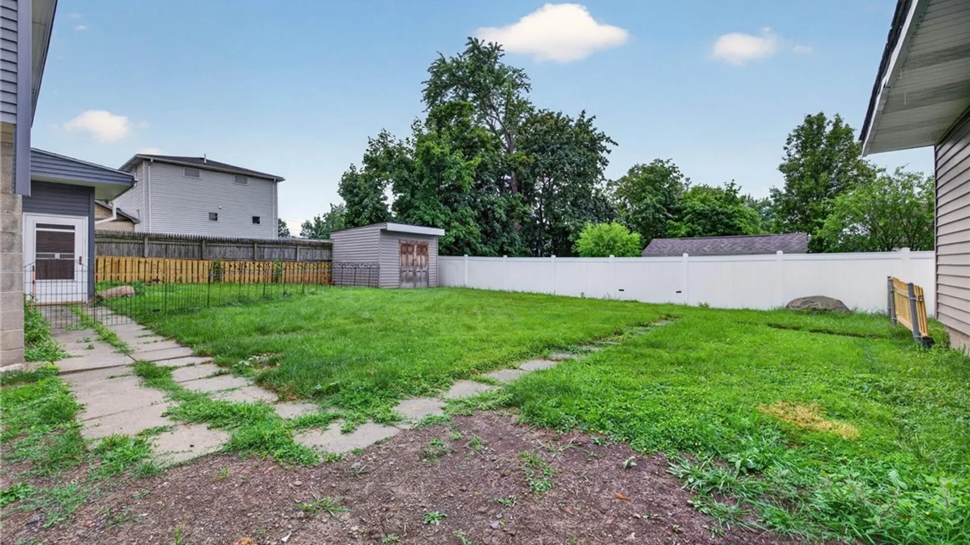 Property at 139-141 Hillside Avenue, Orchard Park, NY 14127 37