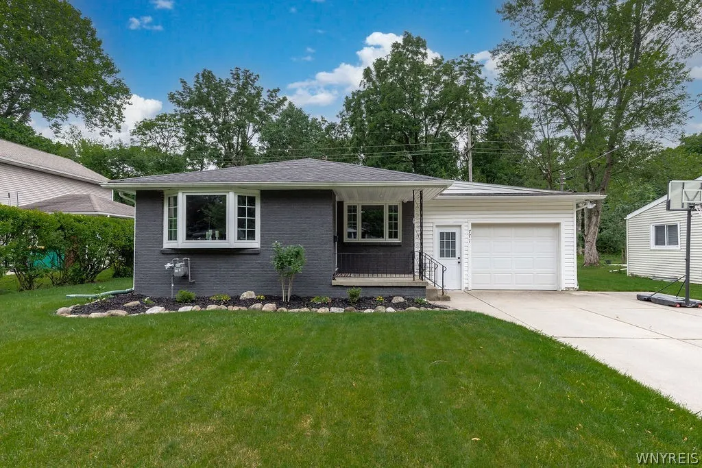 Property at 771 Martin Drive, Aurora, NY 14052