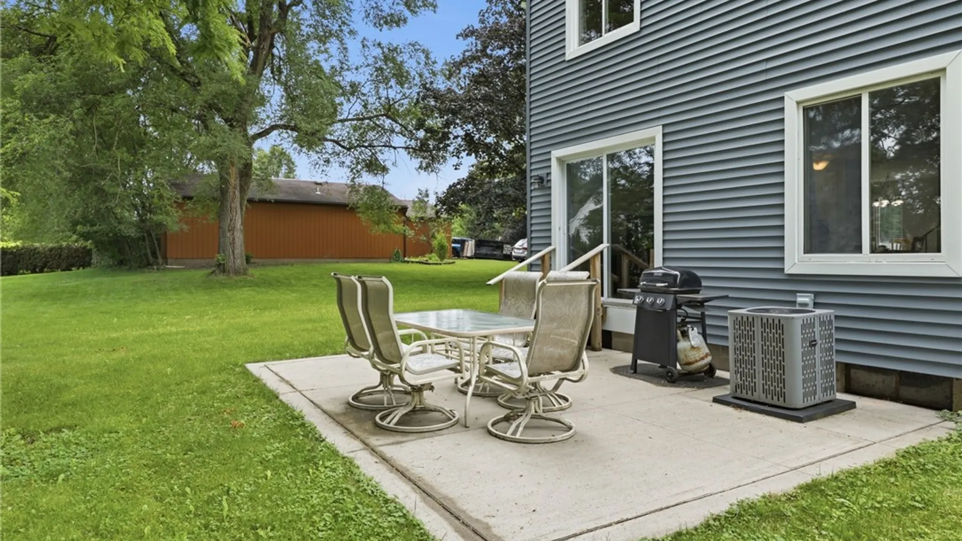 Property at 12 Hanningfield Circle, Perinton, NY 14450 34
