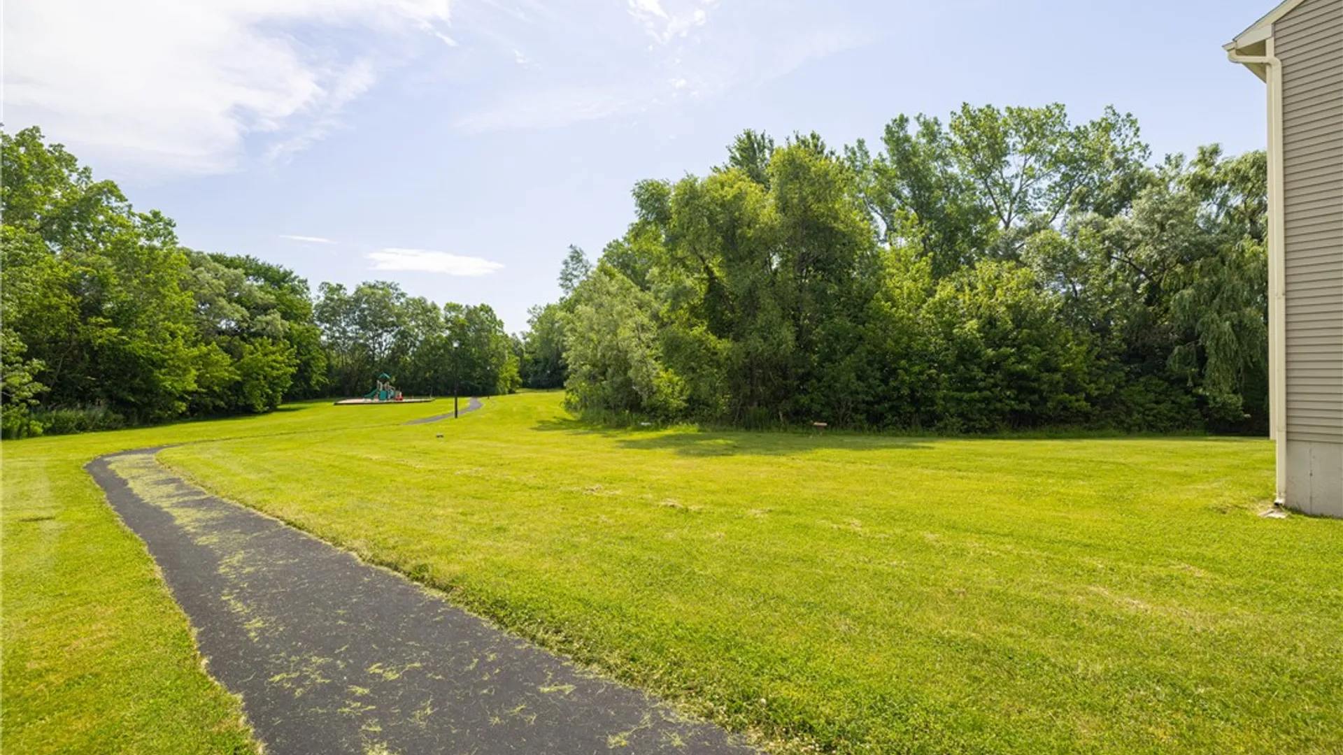 Property at 3 Coneflower Drive, Henrietta, NY 14586 22