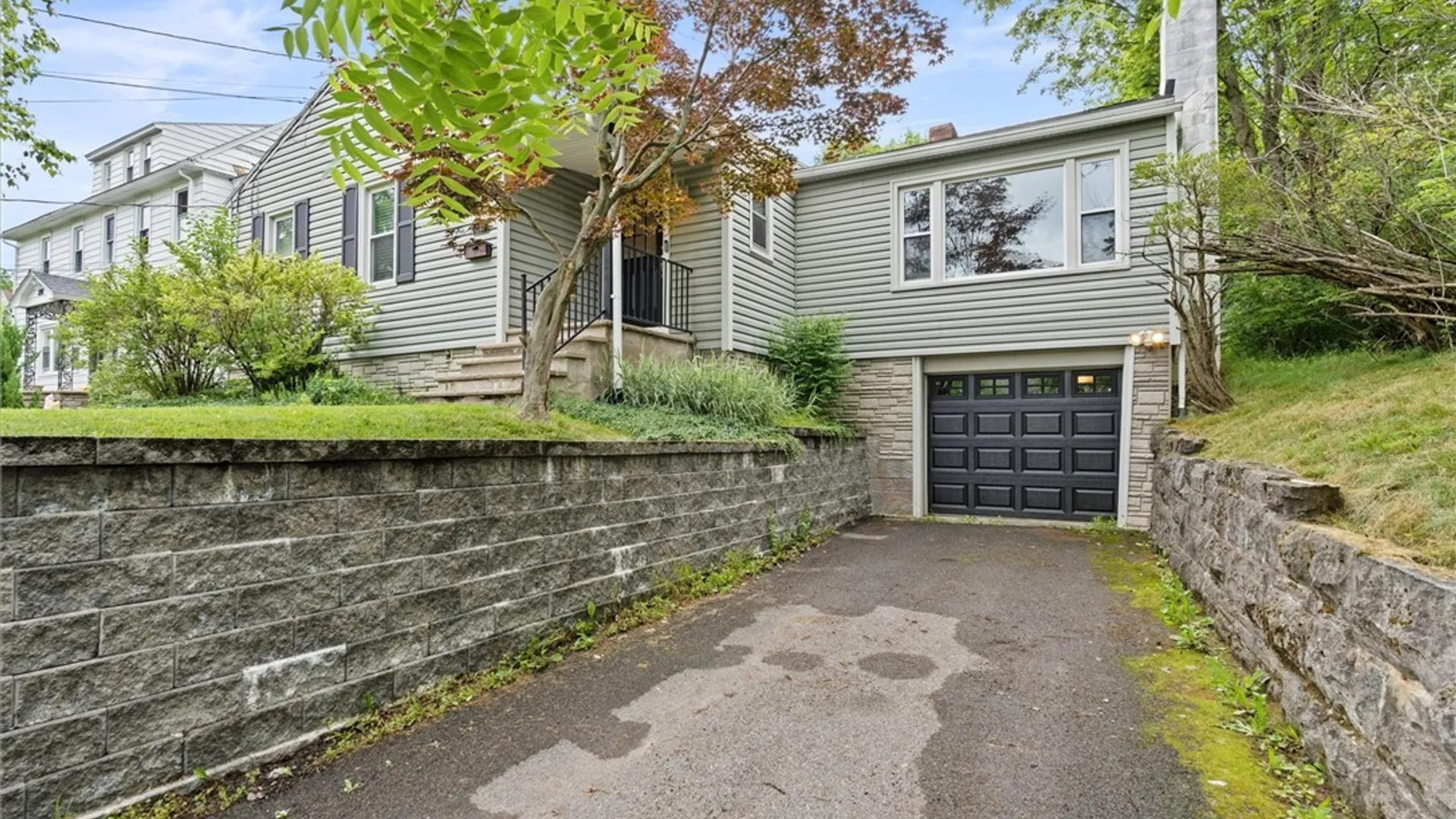 Property at 141 Edgehill Road, Syracuse, NY 13224 3