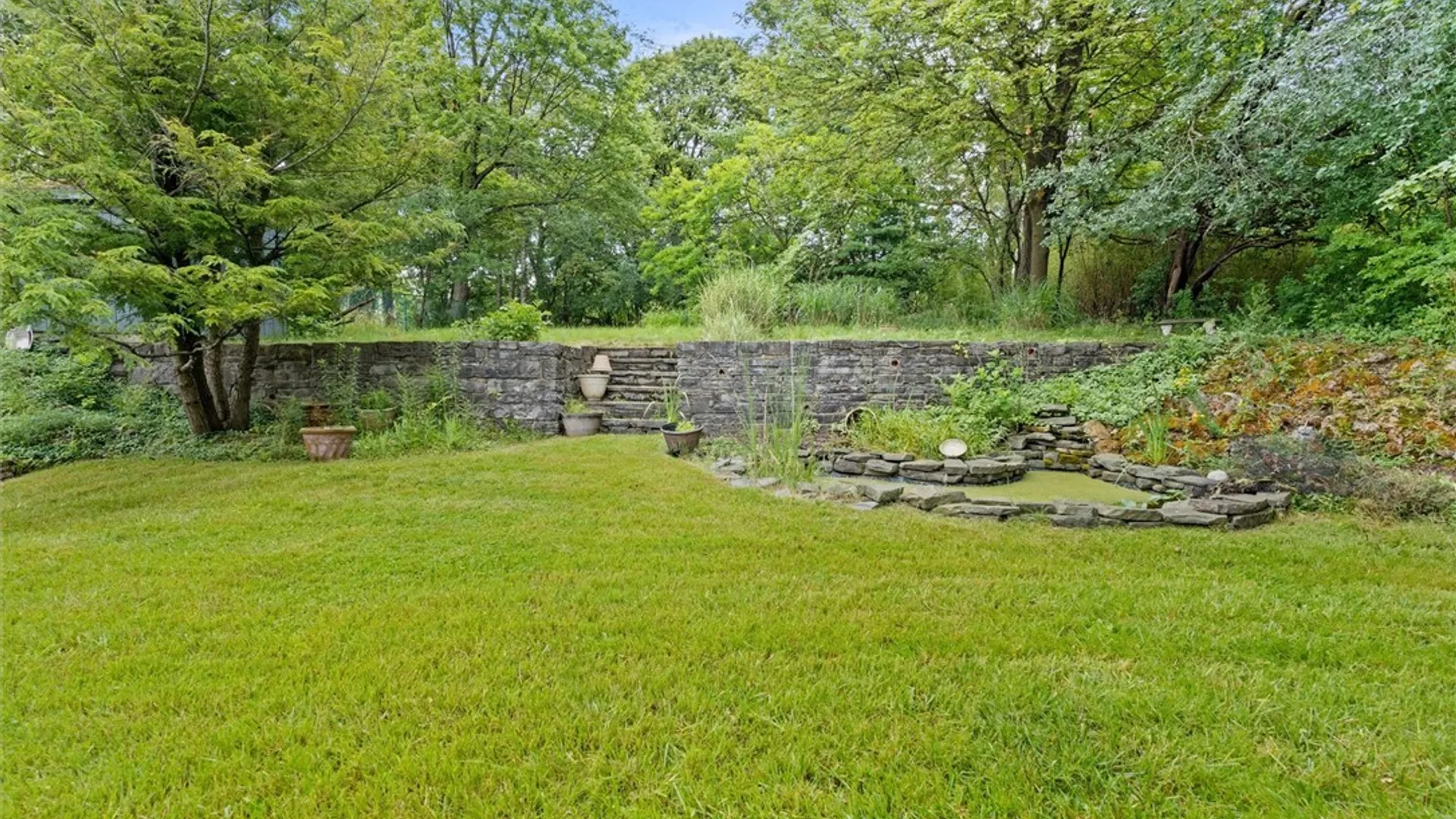 Property at 141 Edgehill Road, Syracuse, NY 13224 38
