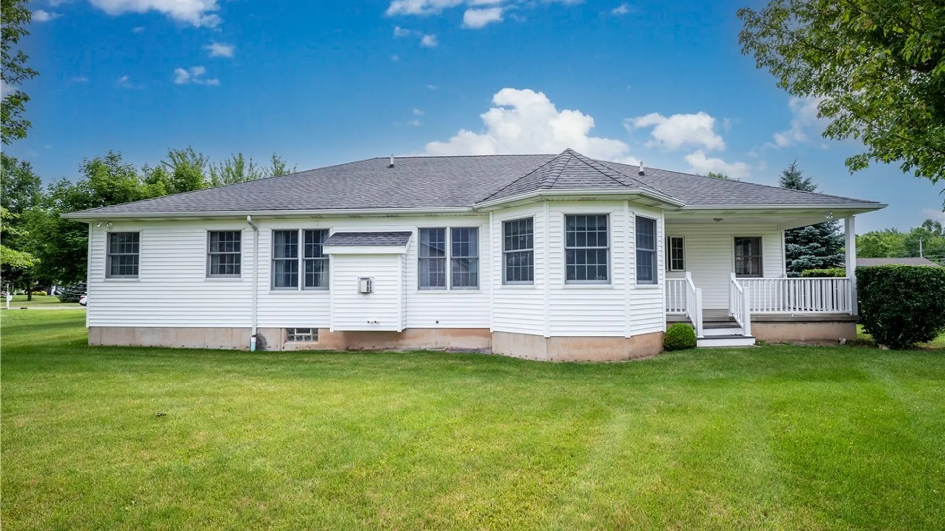 Property at 4250 Scenic Drive, Lewiston, NY 14174 6