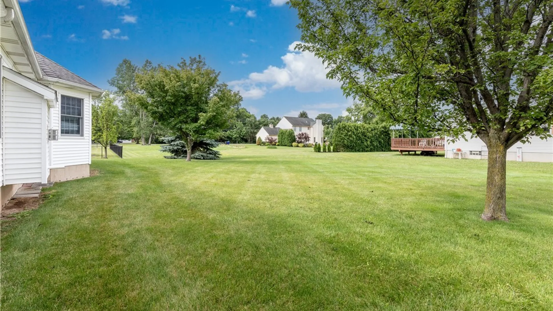 Property at 4250 Scenic Drive, Lewiston, NY 14174 7