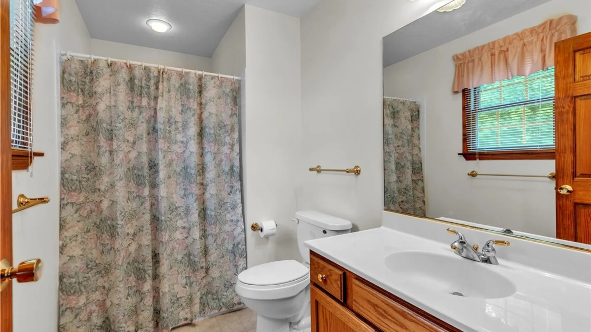 Property at 4250 Scenic Drive, Lewiston, NY 14174 32