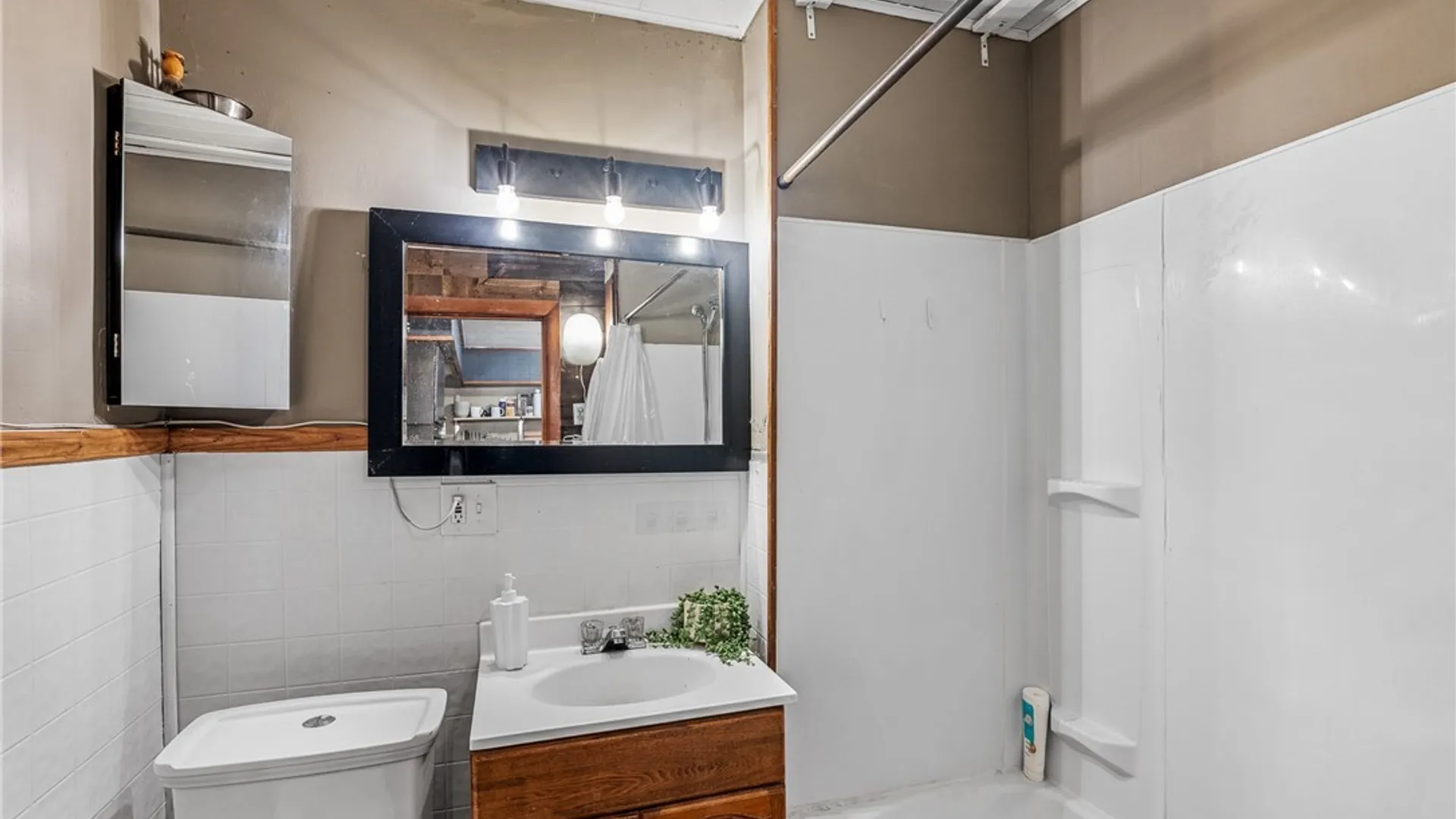 Property at 243 Mackinaw Street, Buffalo, NY 14204 15