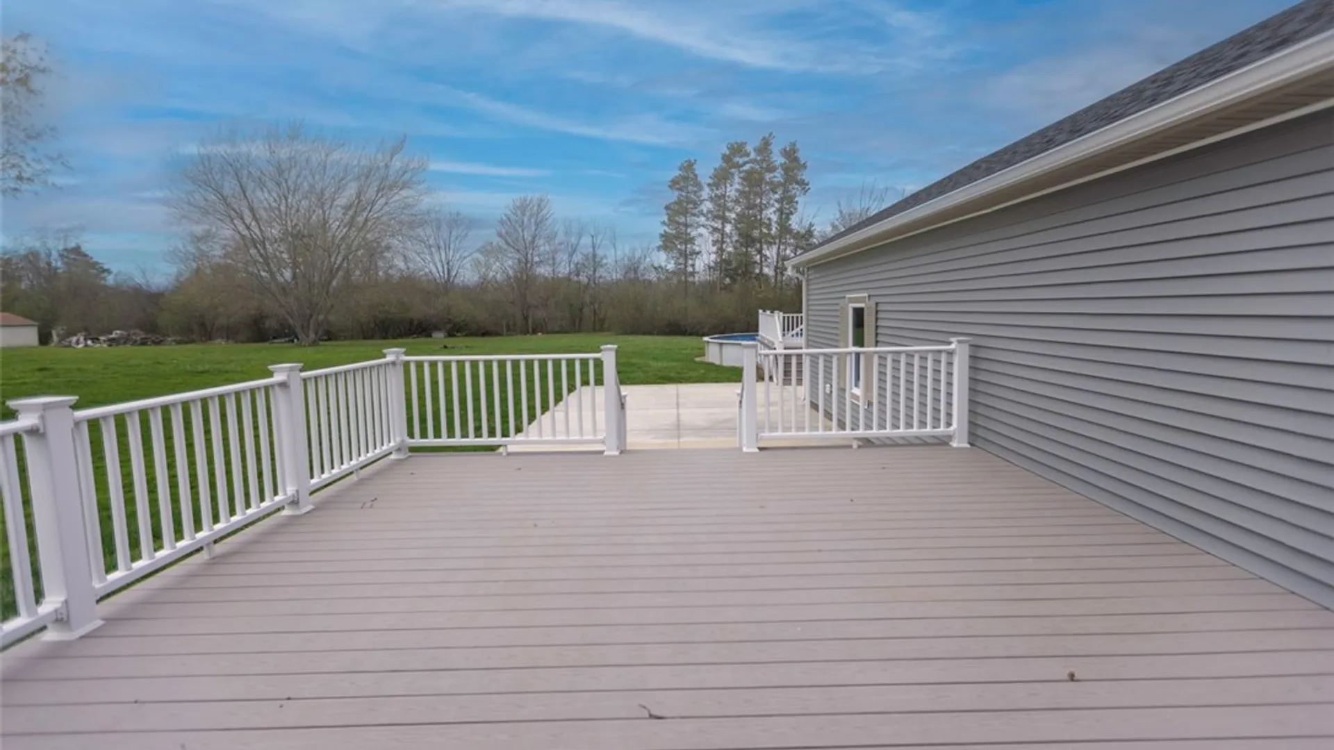 Property at 6224 Versailles Rd, Hamburg, NY 14085 43