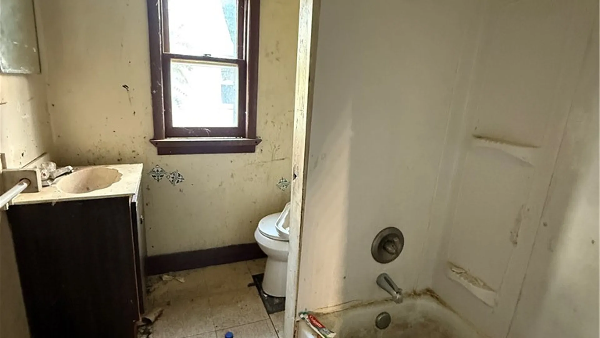 Property at 26 Lloyd Street, Rochester, NY 14611 13