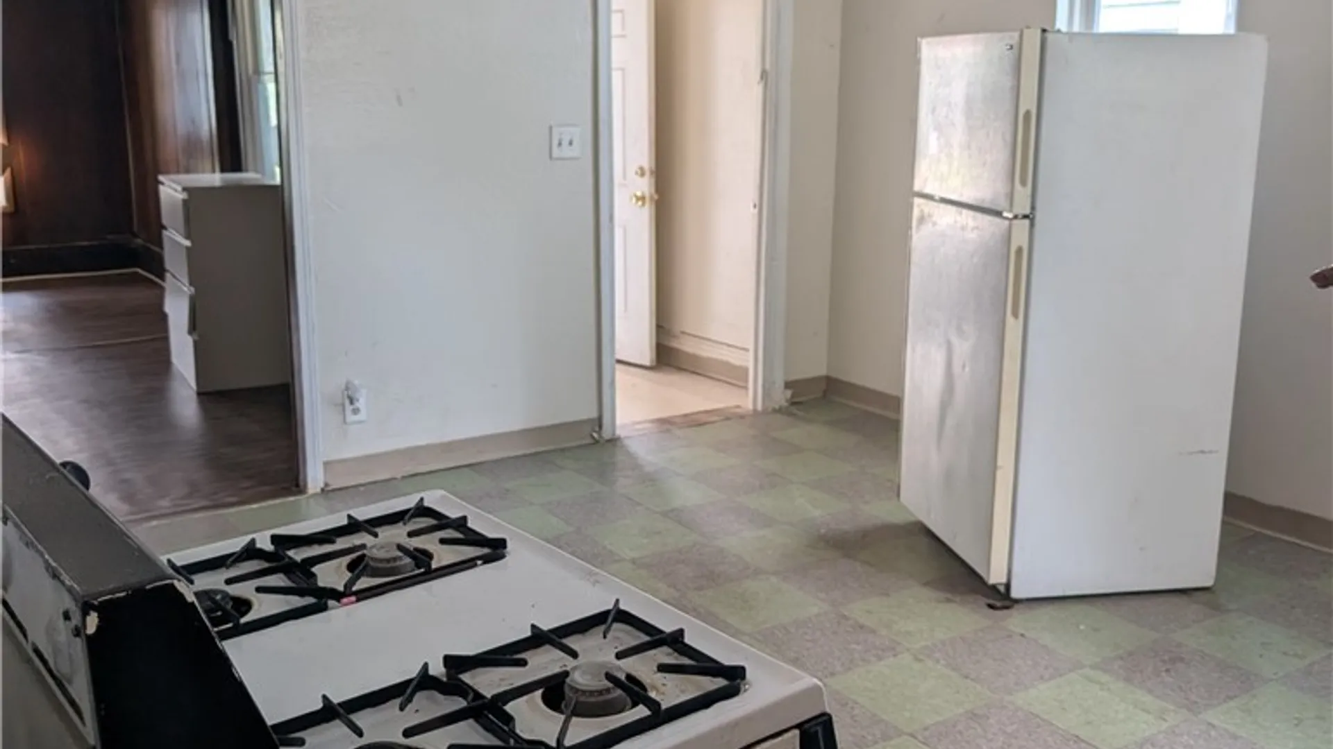 Property at 509 Dodge Street, Buffalo, NY 14208 3