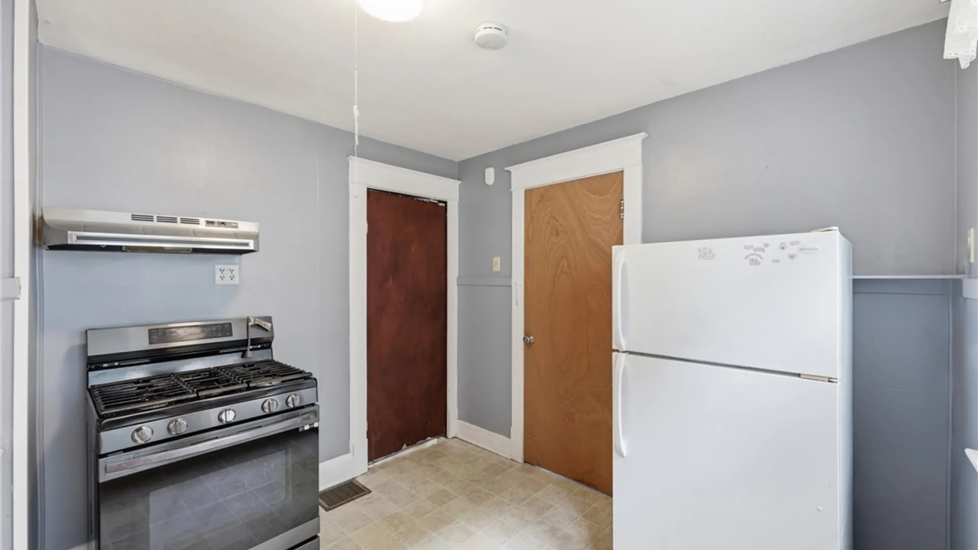Property at 84 Woodward Avenue, Tonawanda, NY 14217 12