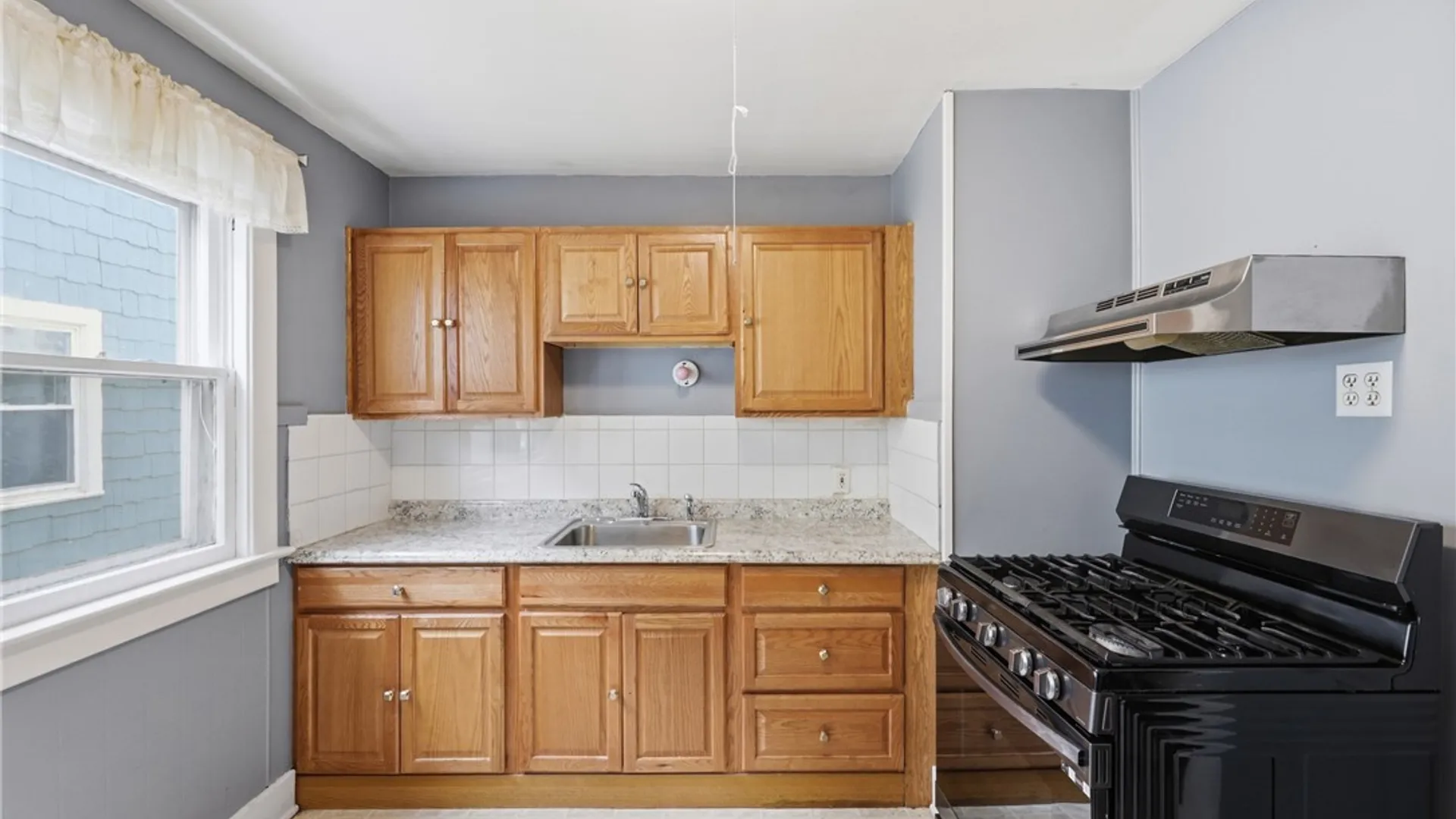 Property at 84 Woodward Avenue, Tonawanda, NY 14217 11