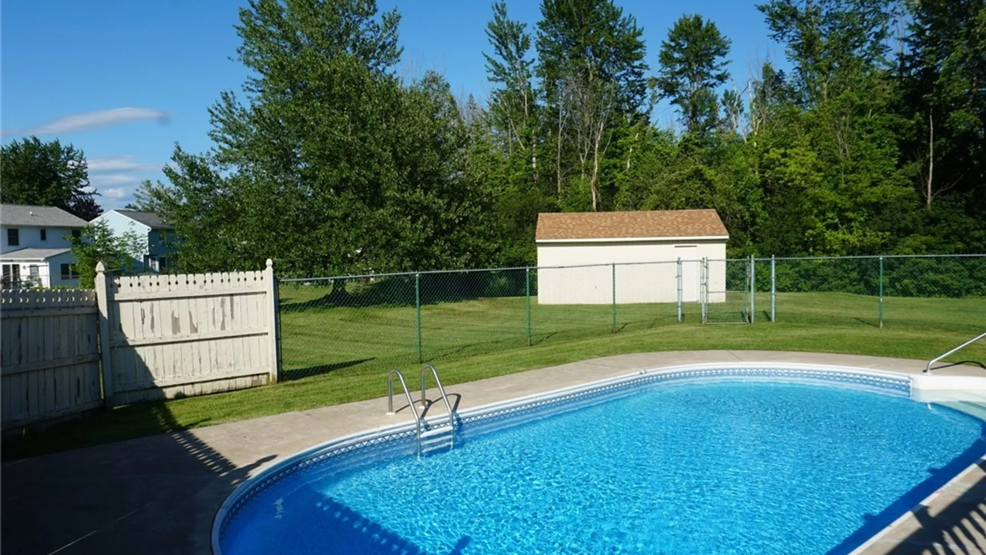 Property at 6113 Rossland Cir, Cicero, NY 13039 6