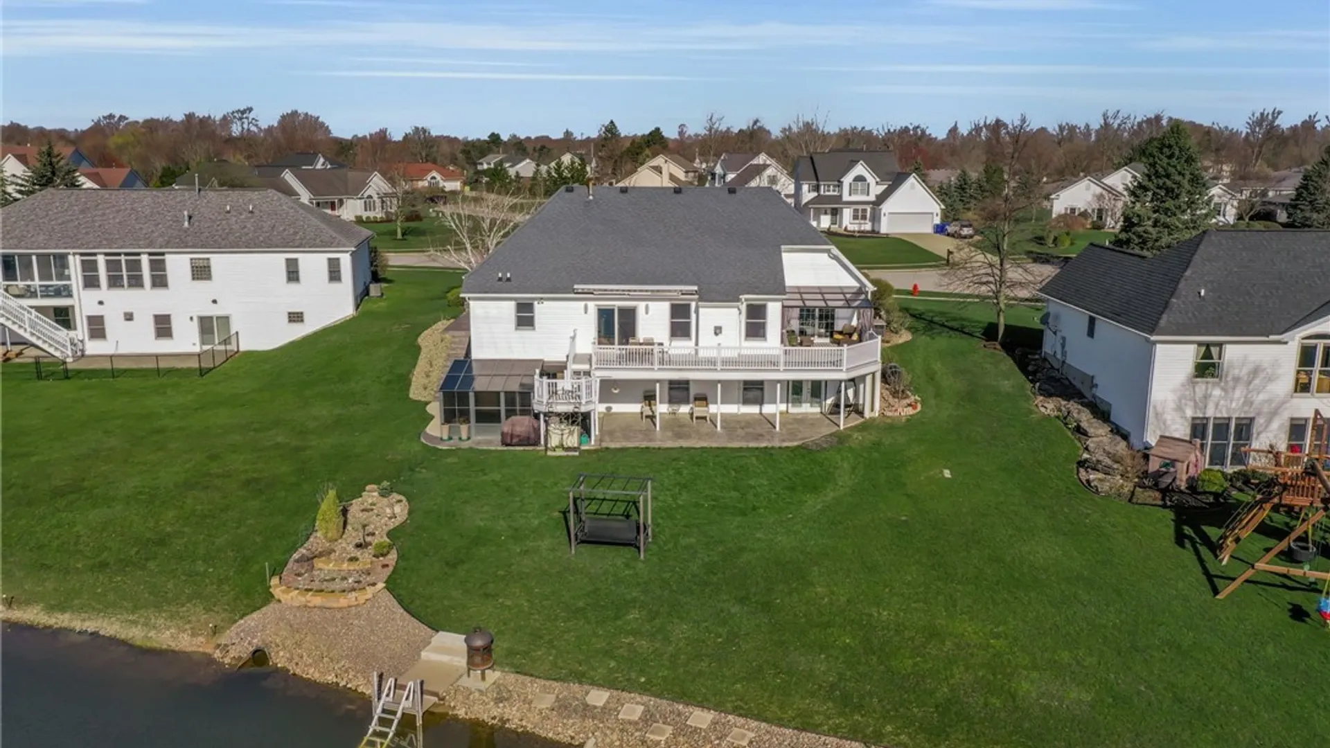 Property at 9574 English Ivy Court, Clarence, NY 14032 3