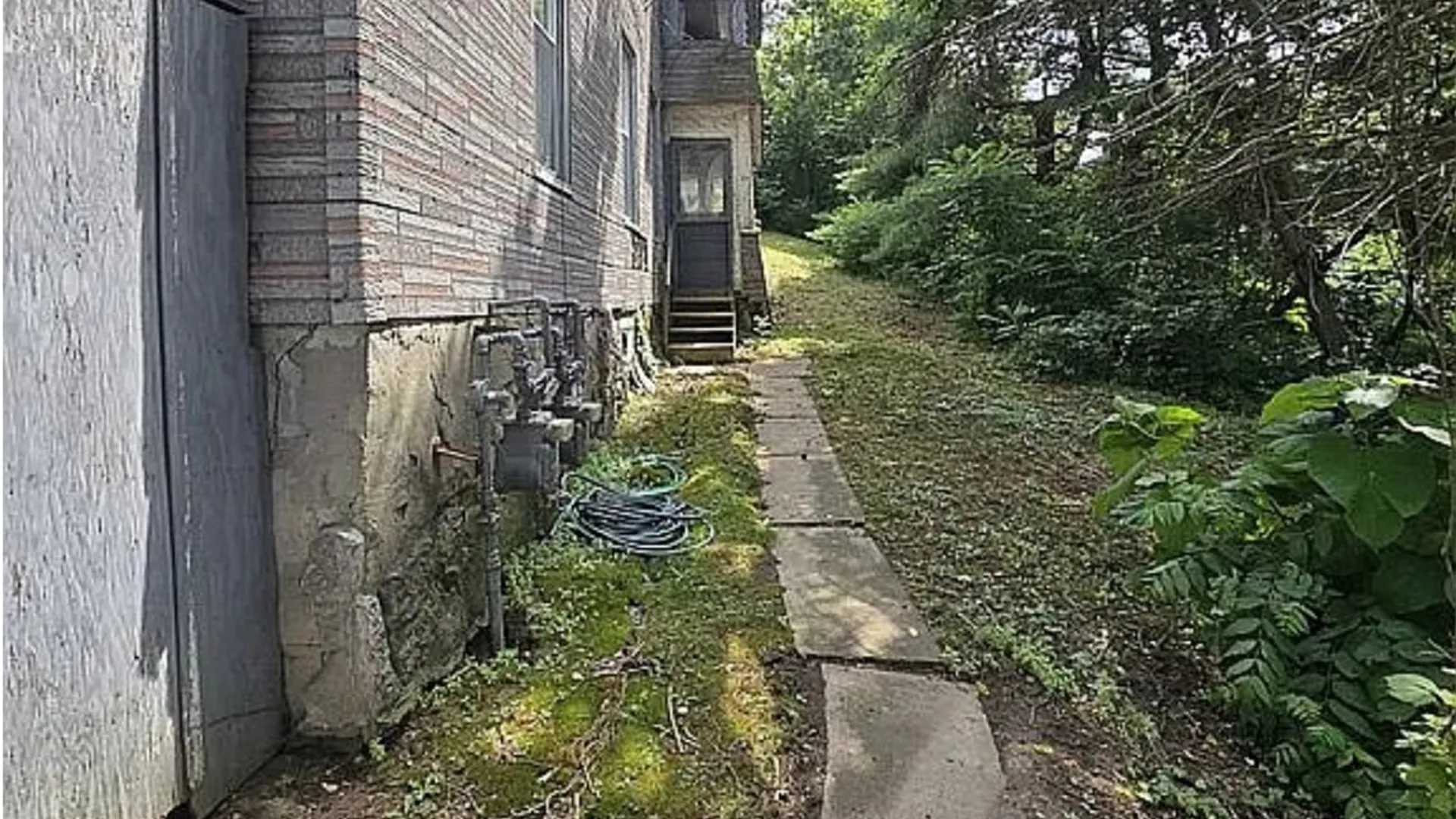 Property at 3 RACE COURSE Street, Amsterdam, NY 12010 29