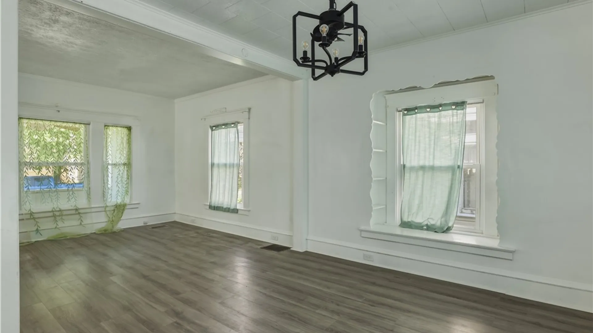 Property at 827 W Gray Street, Elmira City, NY 14905 14