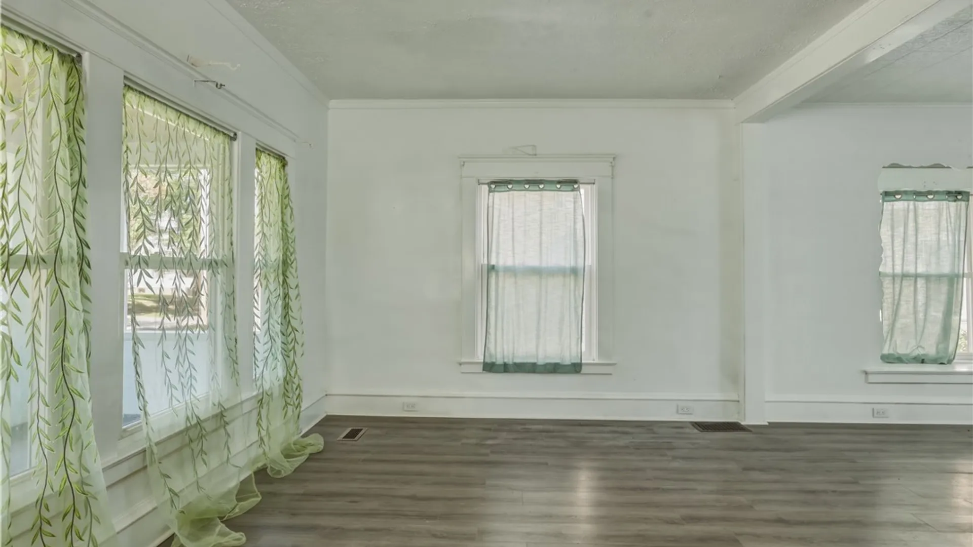 Property at 827 W Gray Street, Elmira City, NY 14905 8