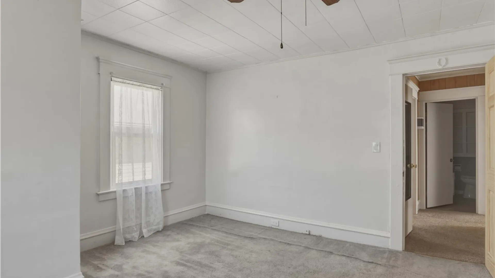 Property at 827 W Gray Street, Elmira City, NY 14905 27