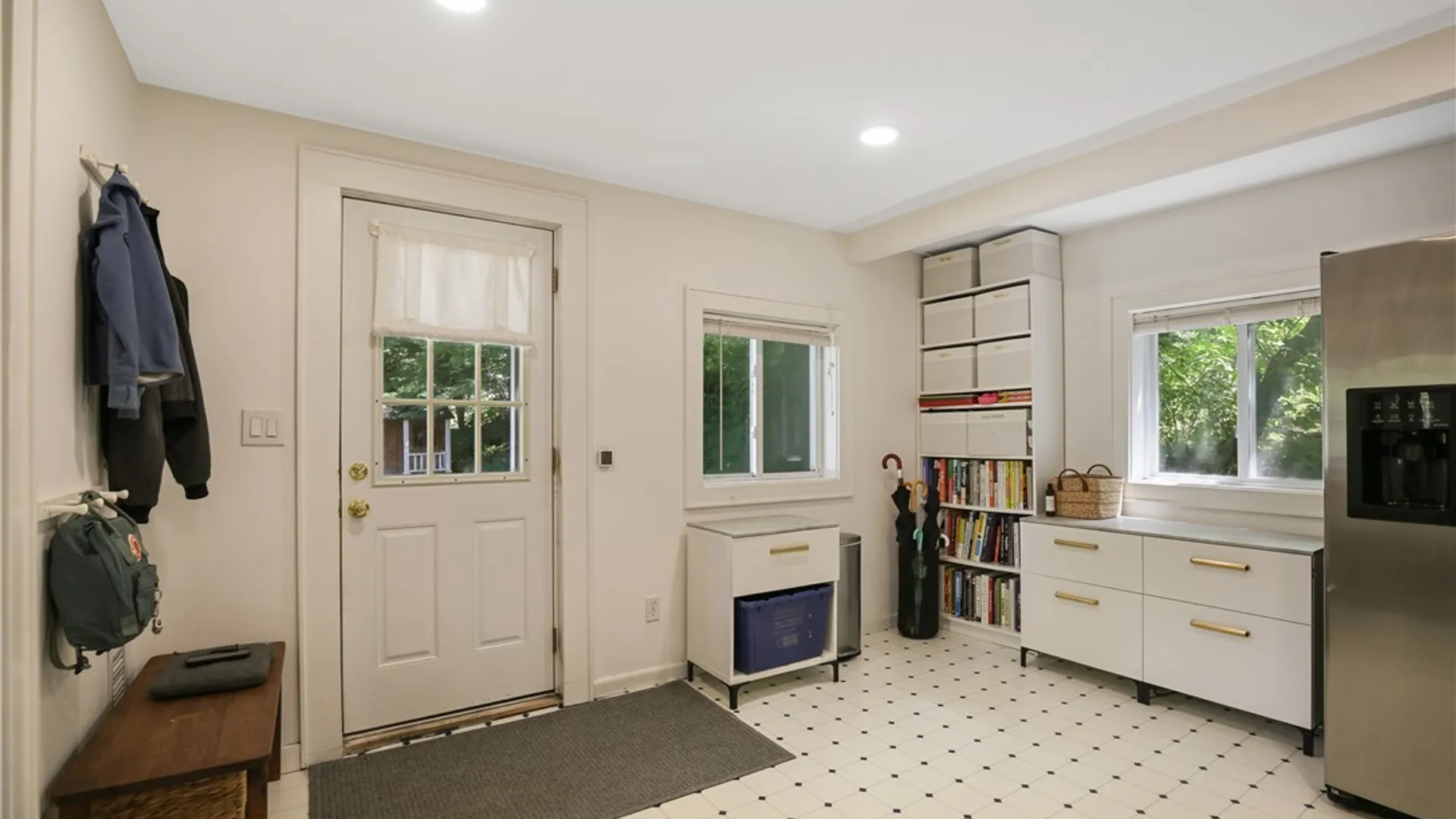 Property at 401 Scott Avenue, Syracuse, NY 13224 32