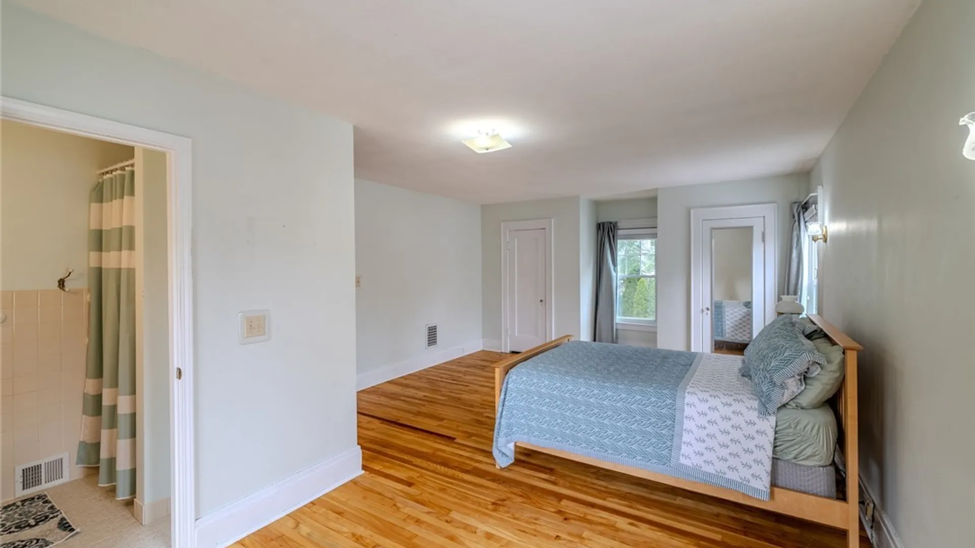 Property at 216 Hampton Road, Syracuse, NY 13203 25