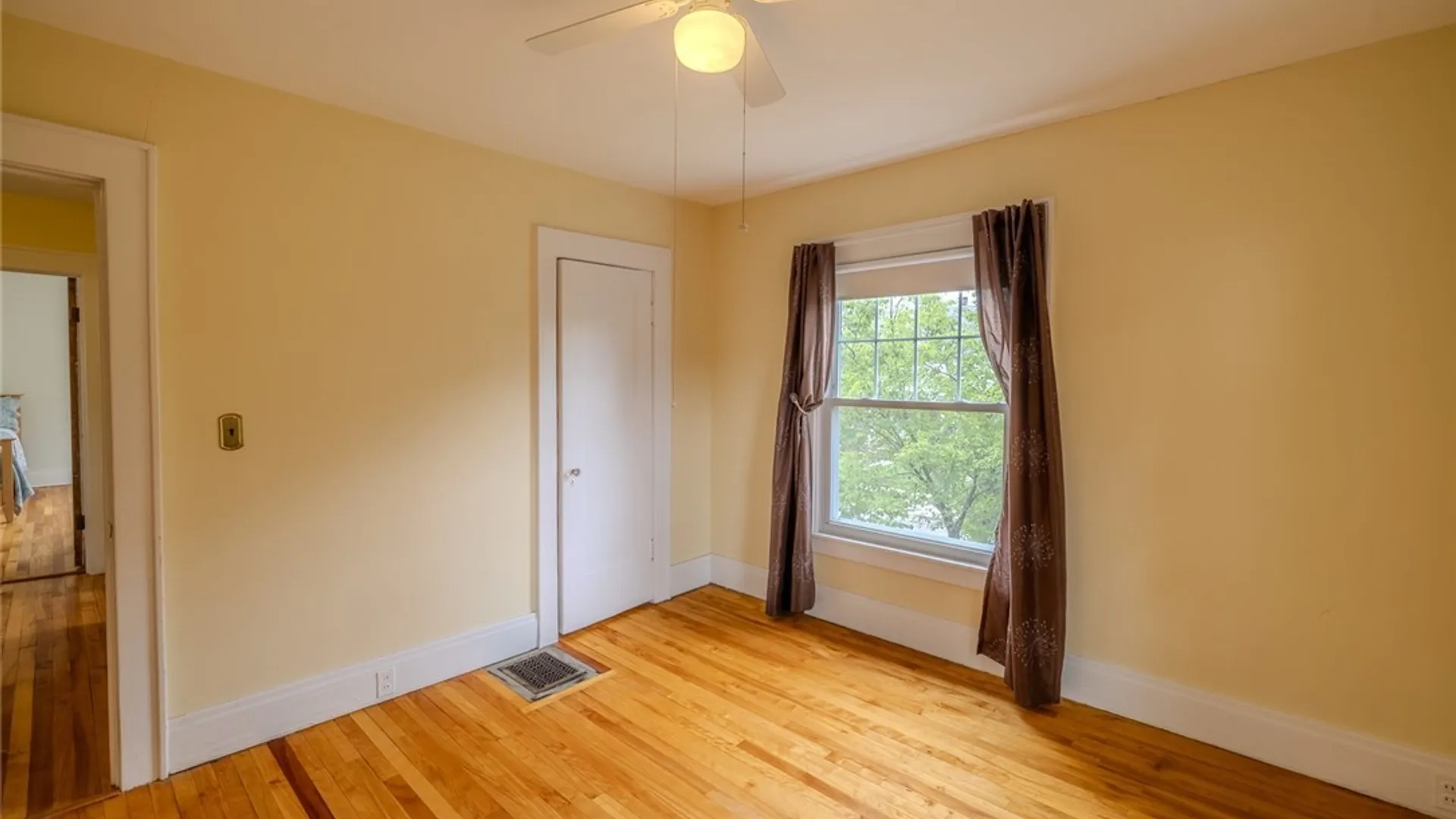 Property at 216 Hampton Road, Syracuse, NY 13203 27