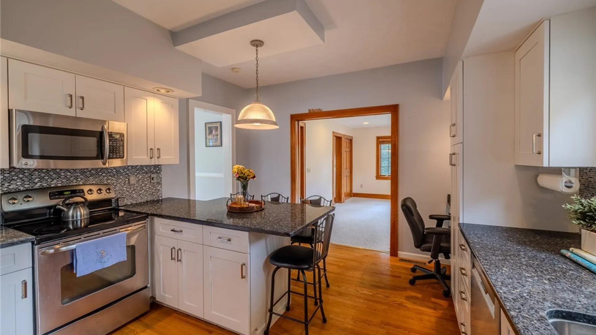 Property at 216 Hampton Road, Syracuse, NY 13203 14