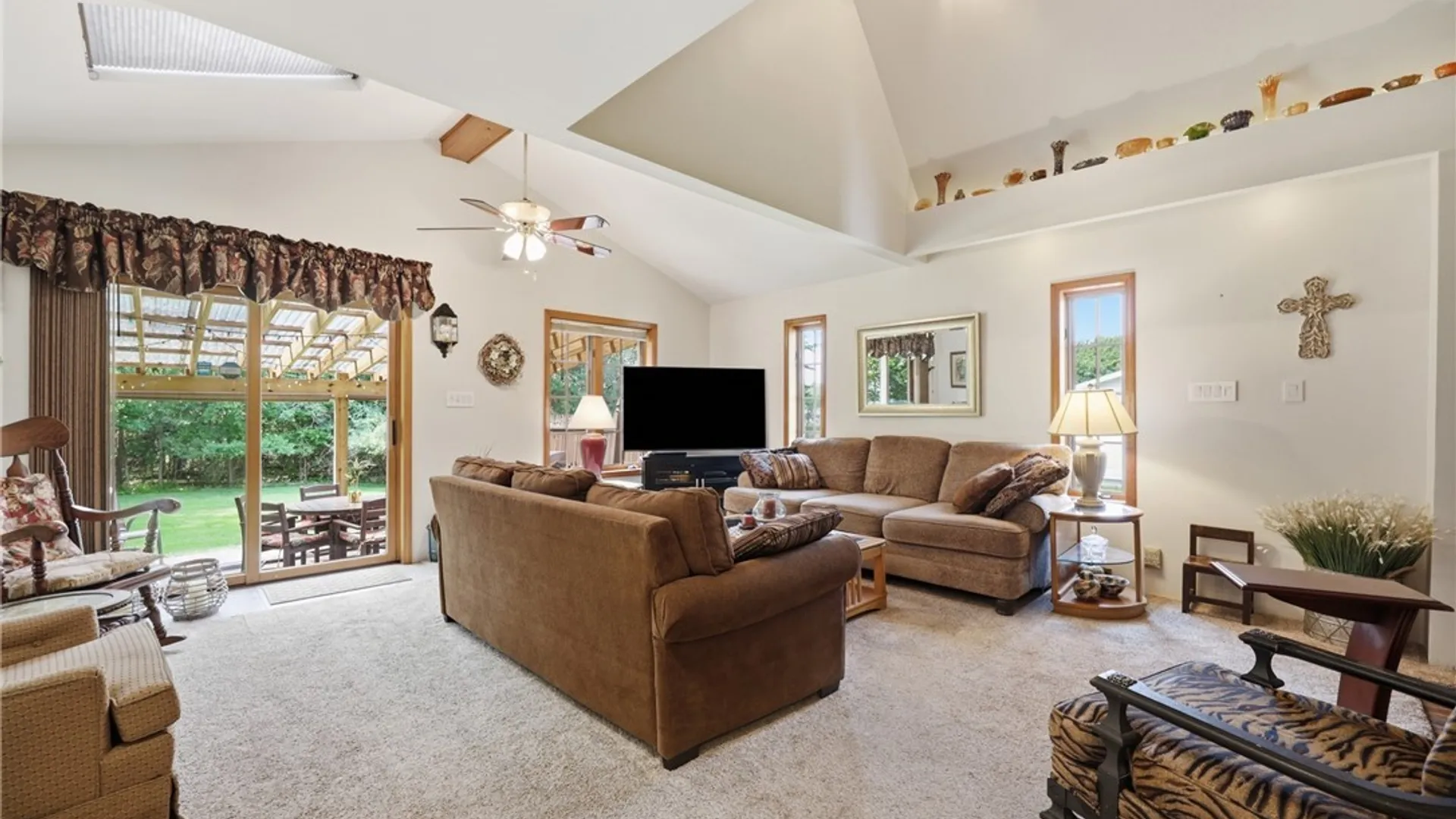 Property at 5224 Old Goodrich Road, Clarence, NY 14031 10
