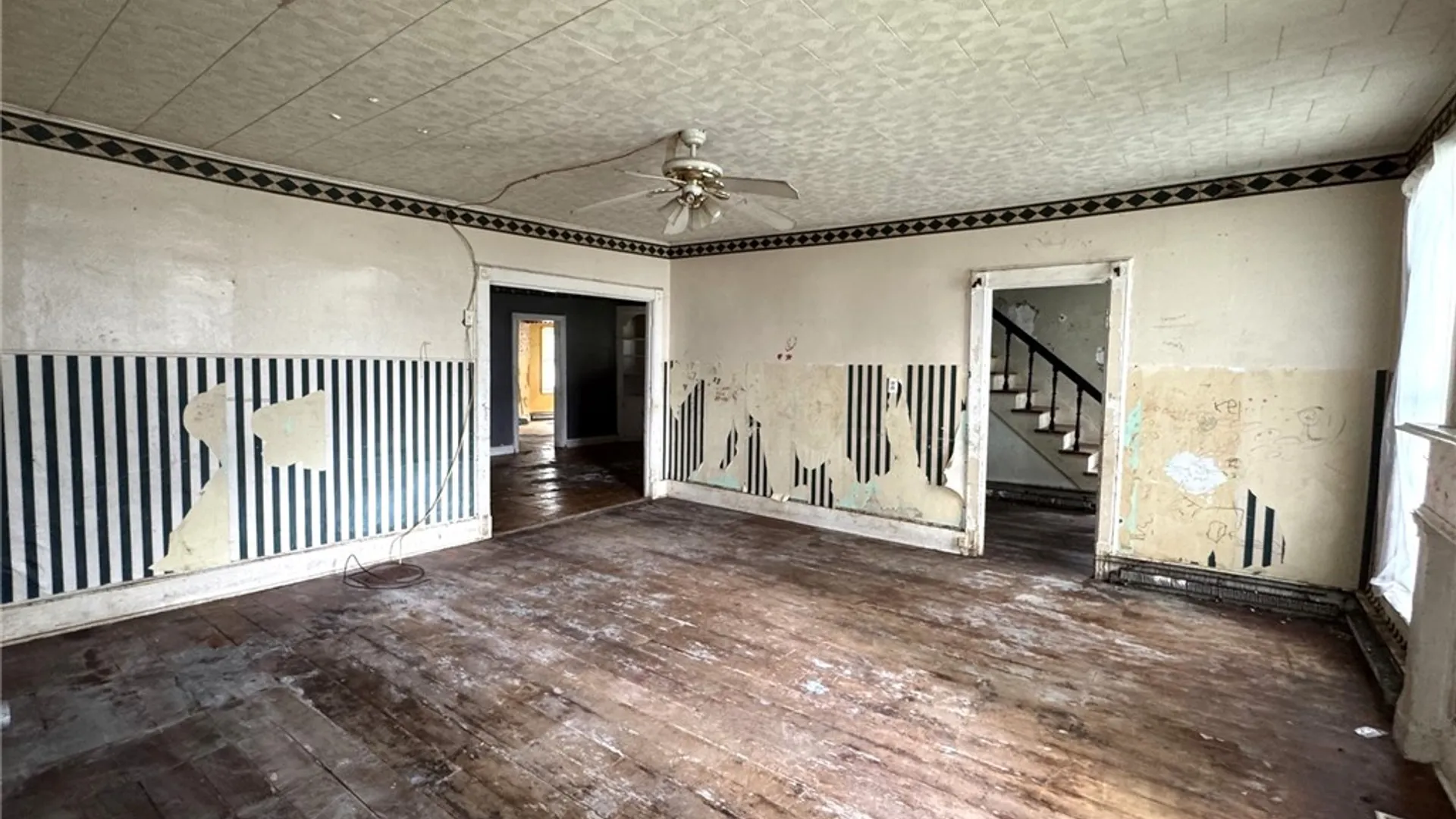 Property at 19 Genesee Street, New Berlin, NY 13411 15