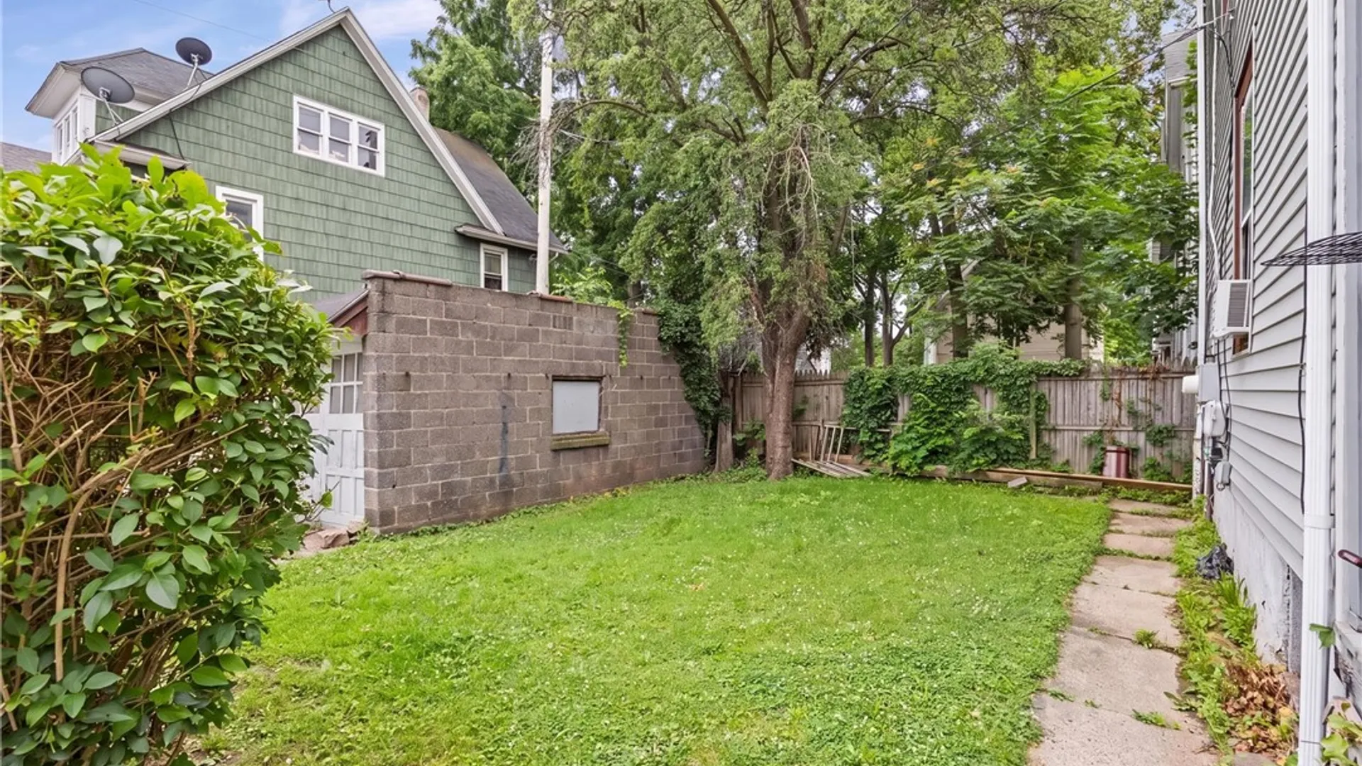 Property at 405-407 Flint St, Rochester, NY 14611 36