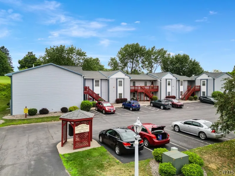 Property at 512 Fultz dr, Oneida, NY 13421
