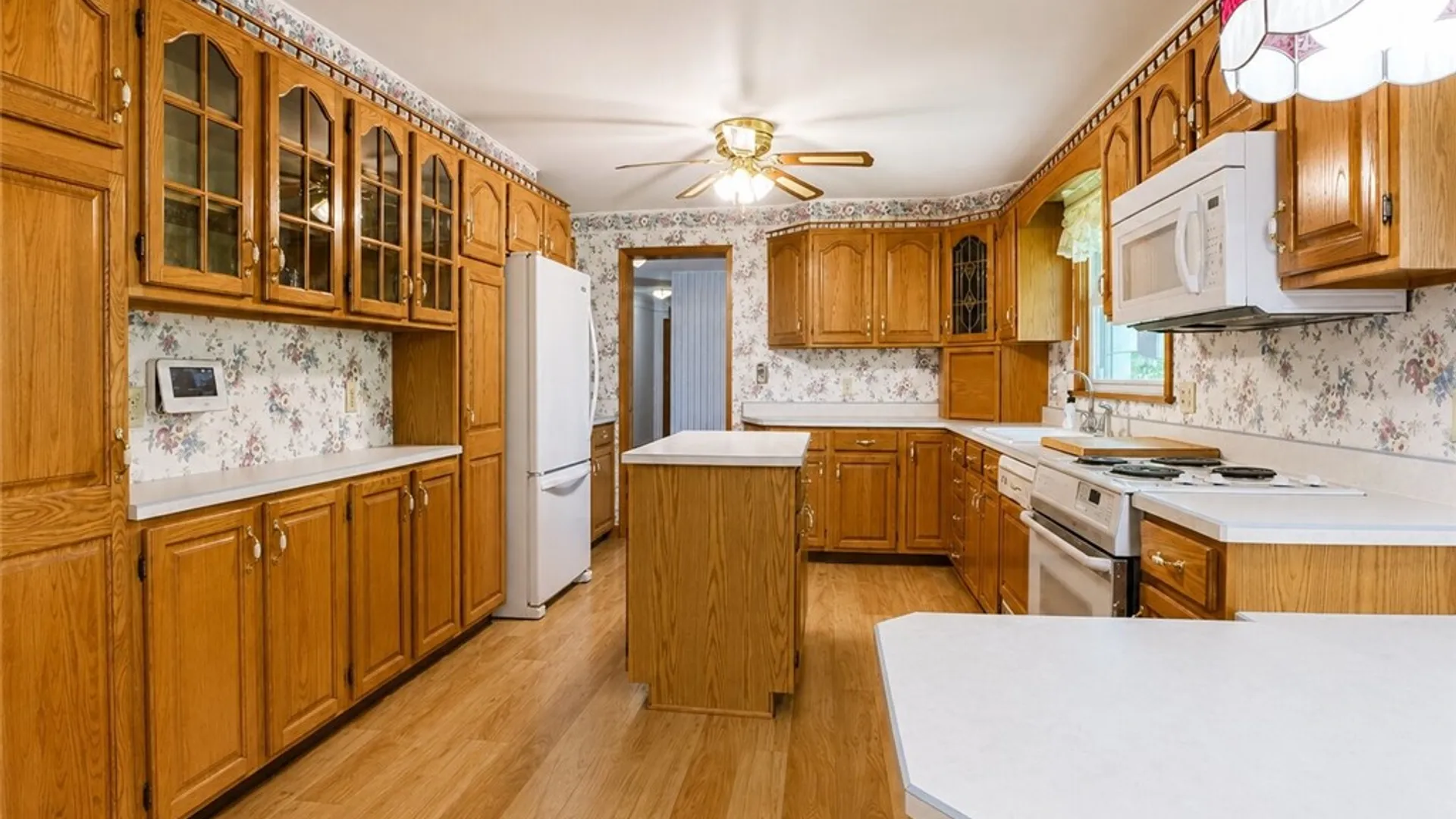 Property at 1002 Gwinn Street, Shelby, NY 14103 7