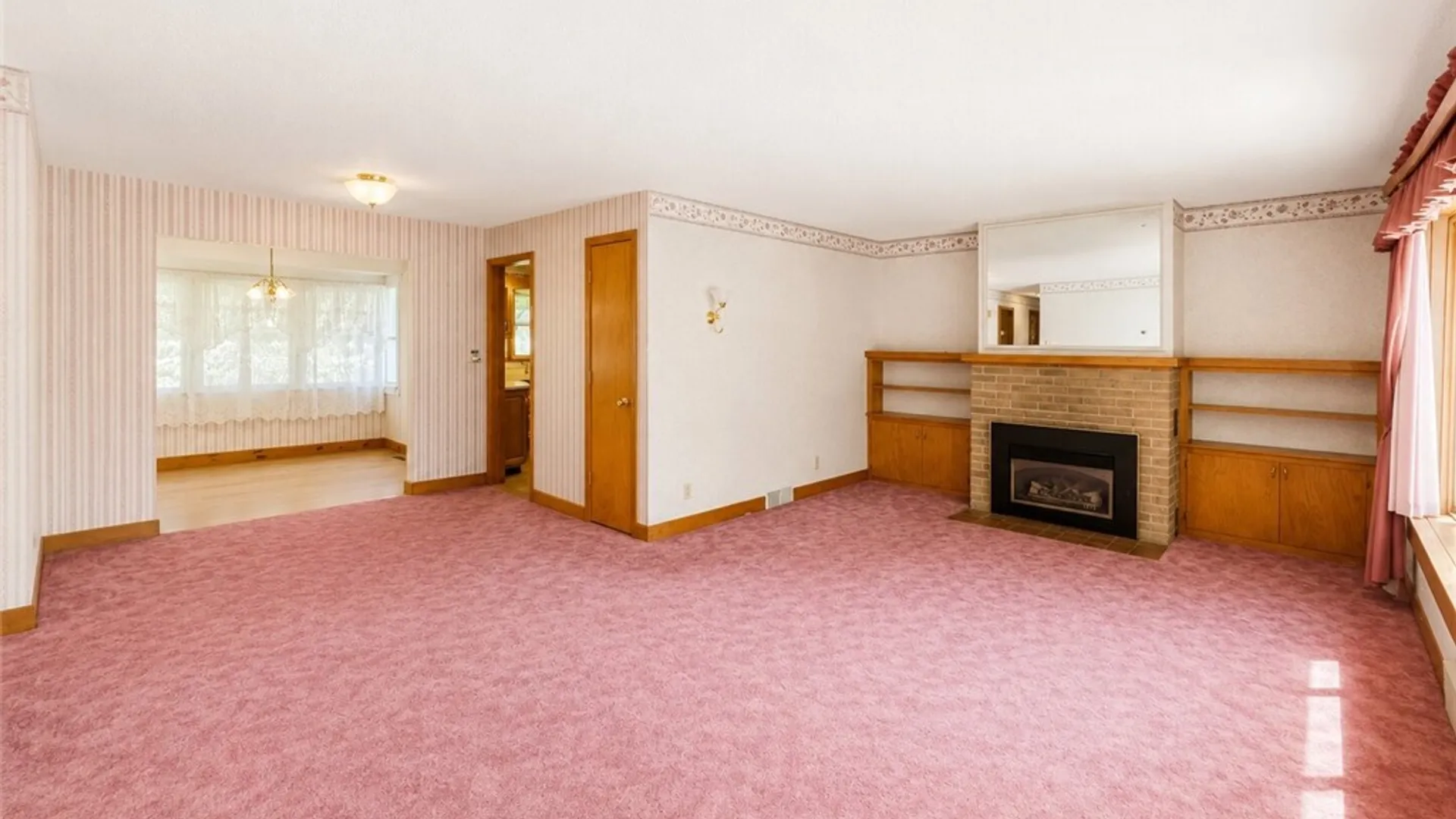 Property at 1002 Gwinn Street, Shelby, NY 14103 14