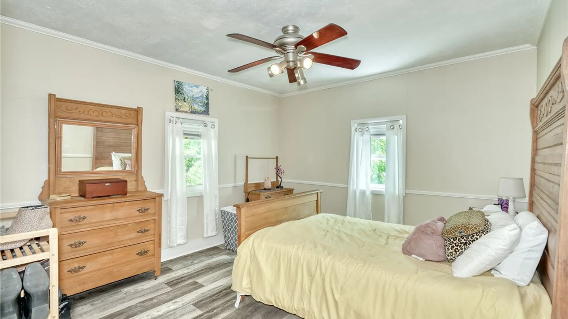 Property at 165 Penhurst Road, Brighton, NY 14610 12