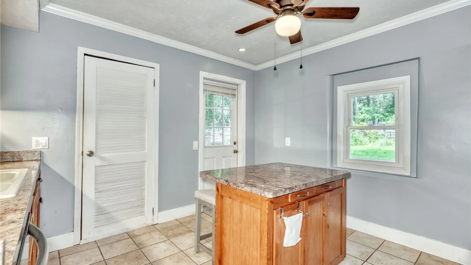 Property at 165 Penhurst Road, Brighton, NY 14610 5