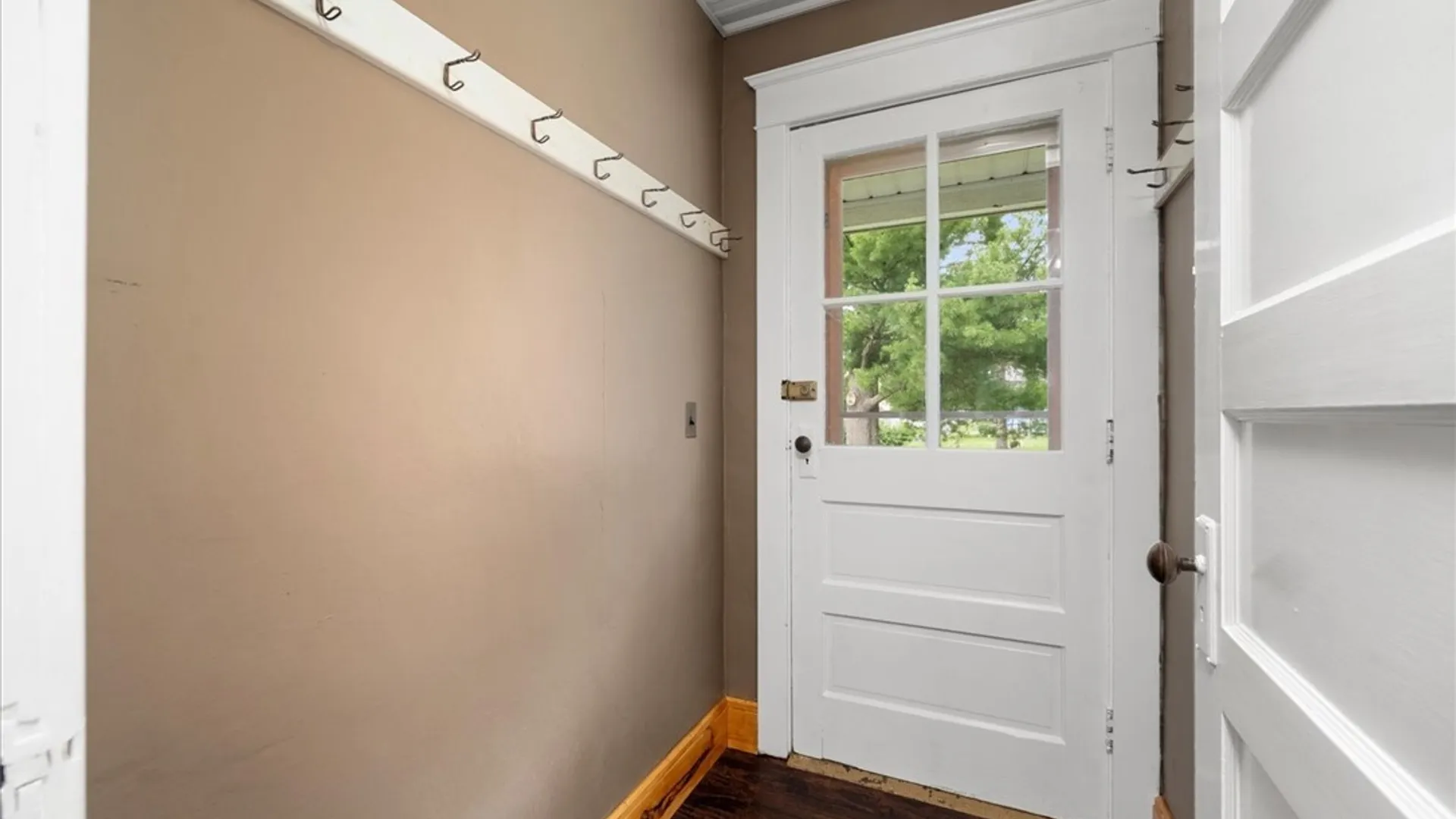 Property at 230 E Hinds Avenue, Vernon, NY 13461 19
