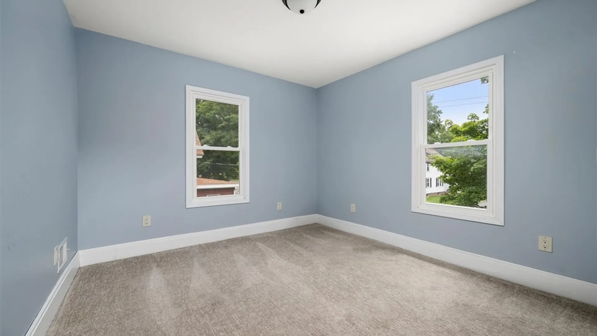 Property at 230 E Hinds Avenue, Vernon, NY 13461 20