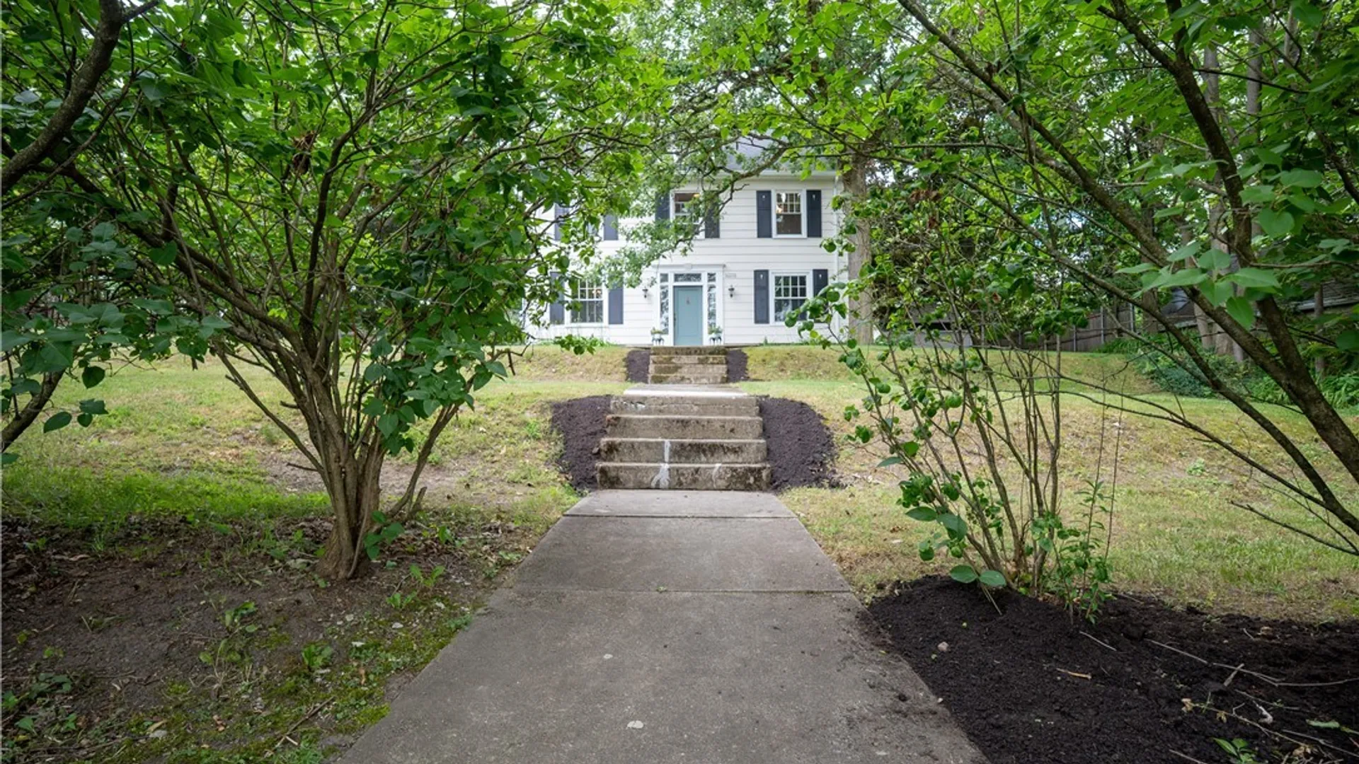 Property at 10775 Main Street, Clarence, NY 14031 4