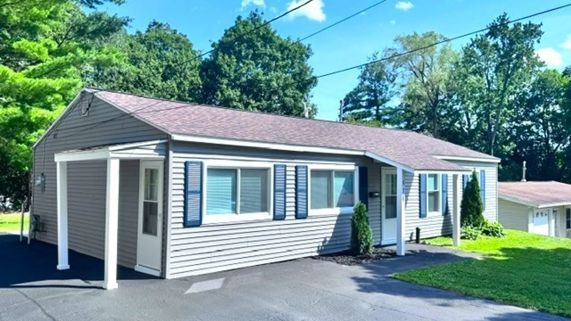Property at 510 Deerwood Road, Utica, NY 13502 3
