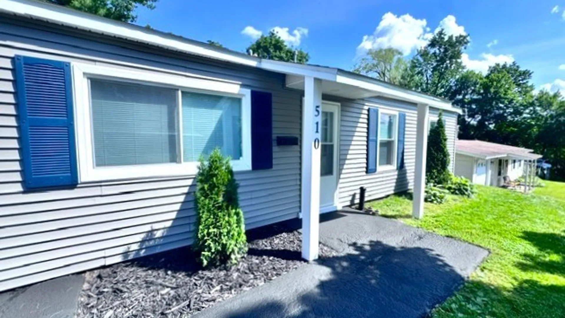 Property at 510 Deerwood Road, Utica, NY 13502 4