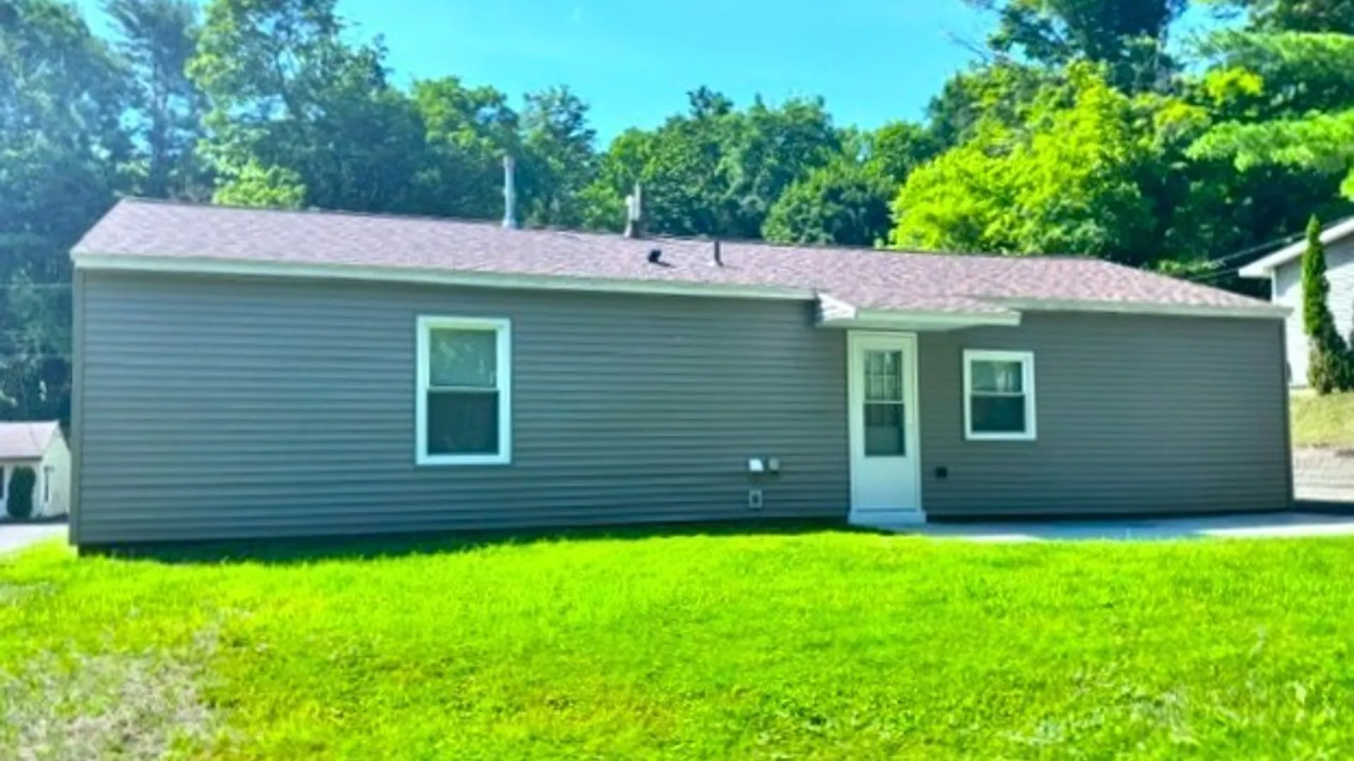 Property at 510 Deerwood Road, Utica, NY 13502 6