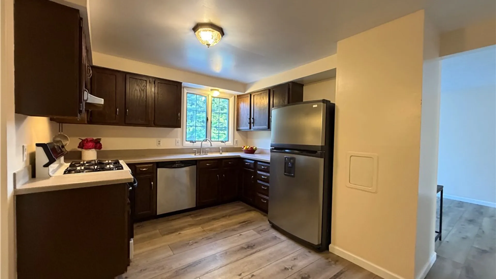 Property at 11 Wildherd Drive, Henrietta, NY 14467 9