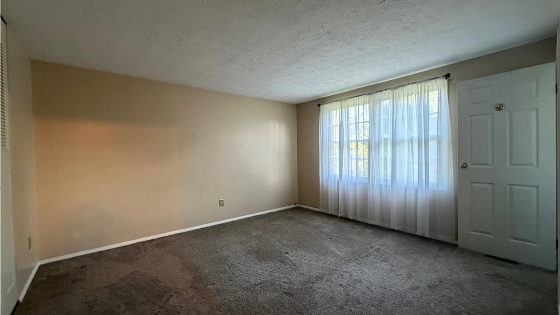 Property at 11 Wildherd Drive, Henrietta, NY 14467 14