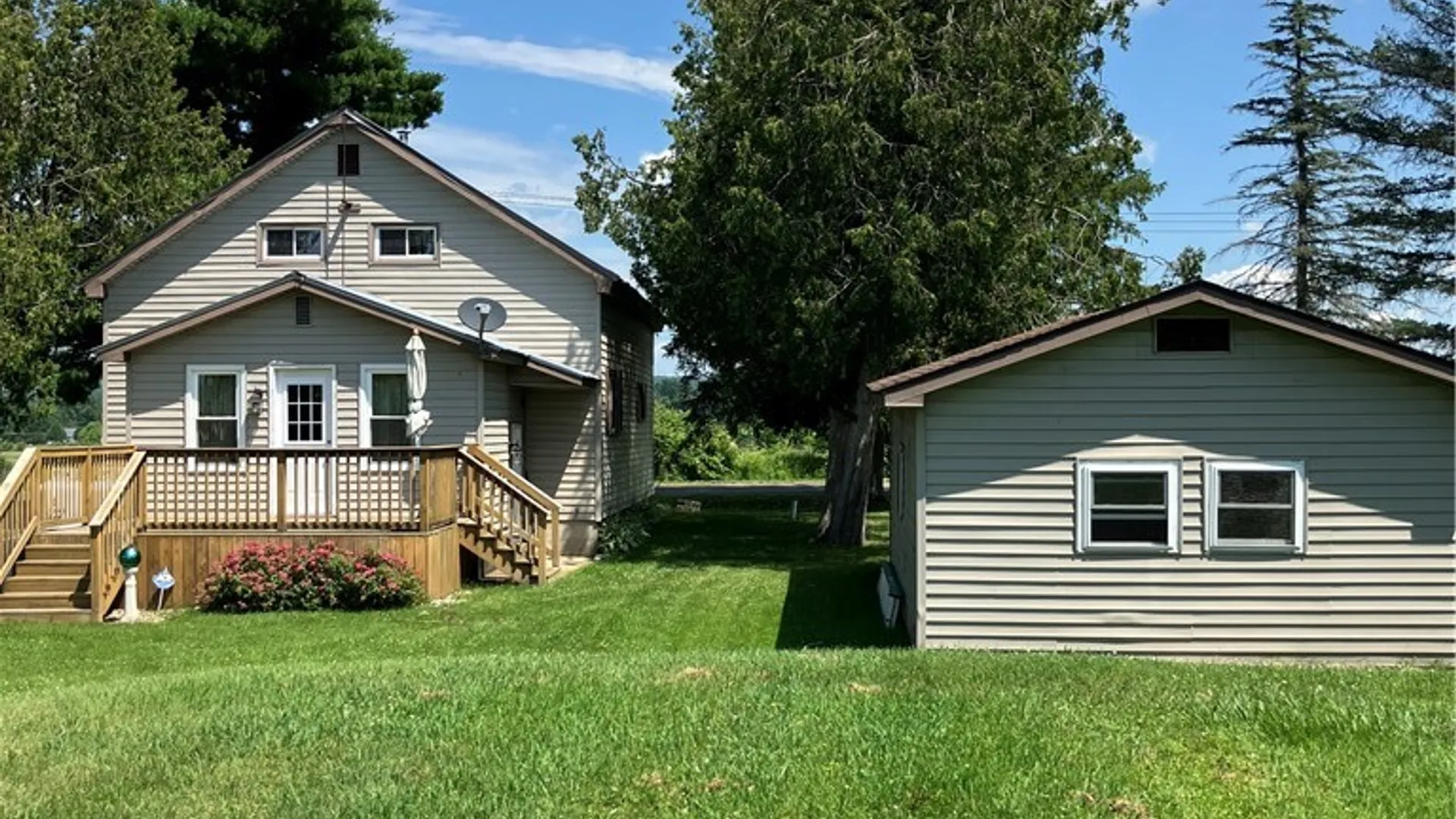 Property at 9216 Fishlane Road, Marcy, NY 13403 4
