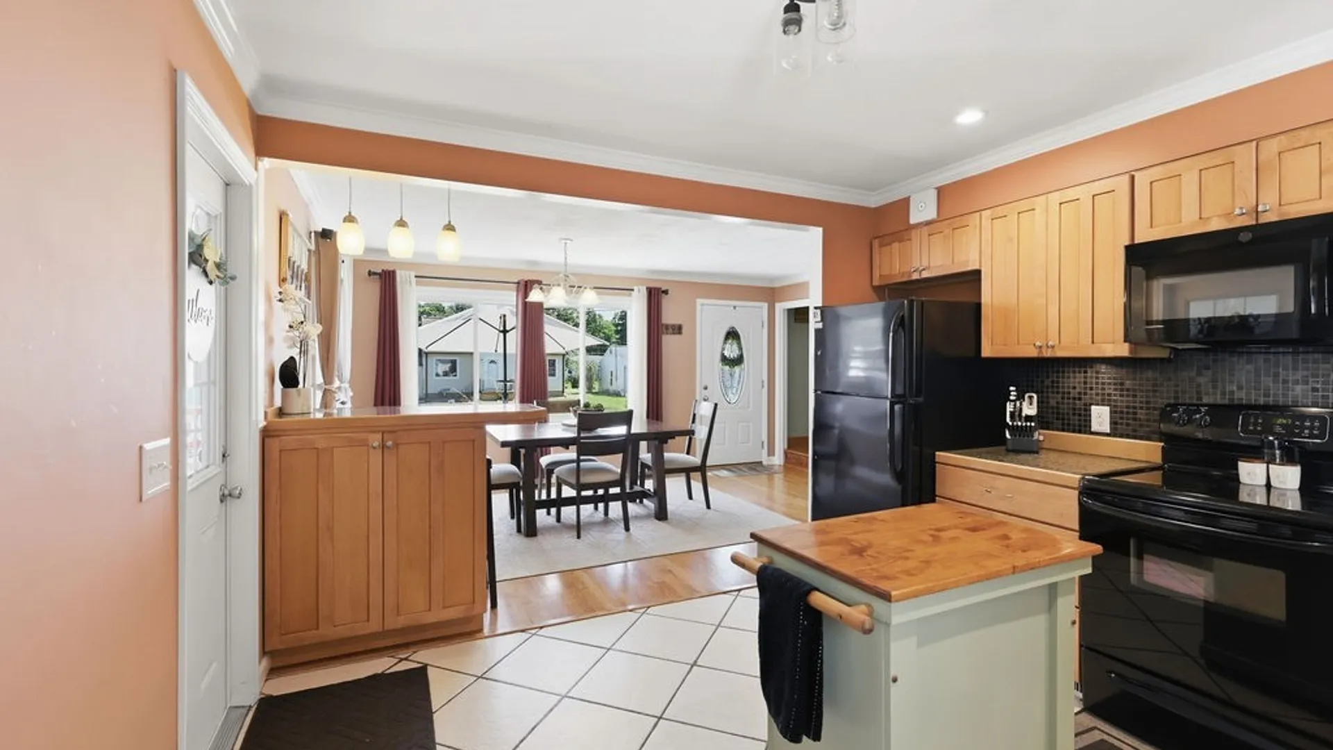 Property at 318 Palmer Drive, Clay, NY 13212 16