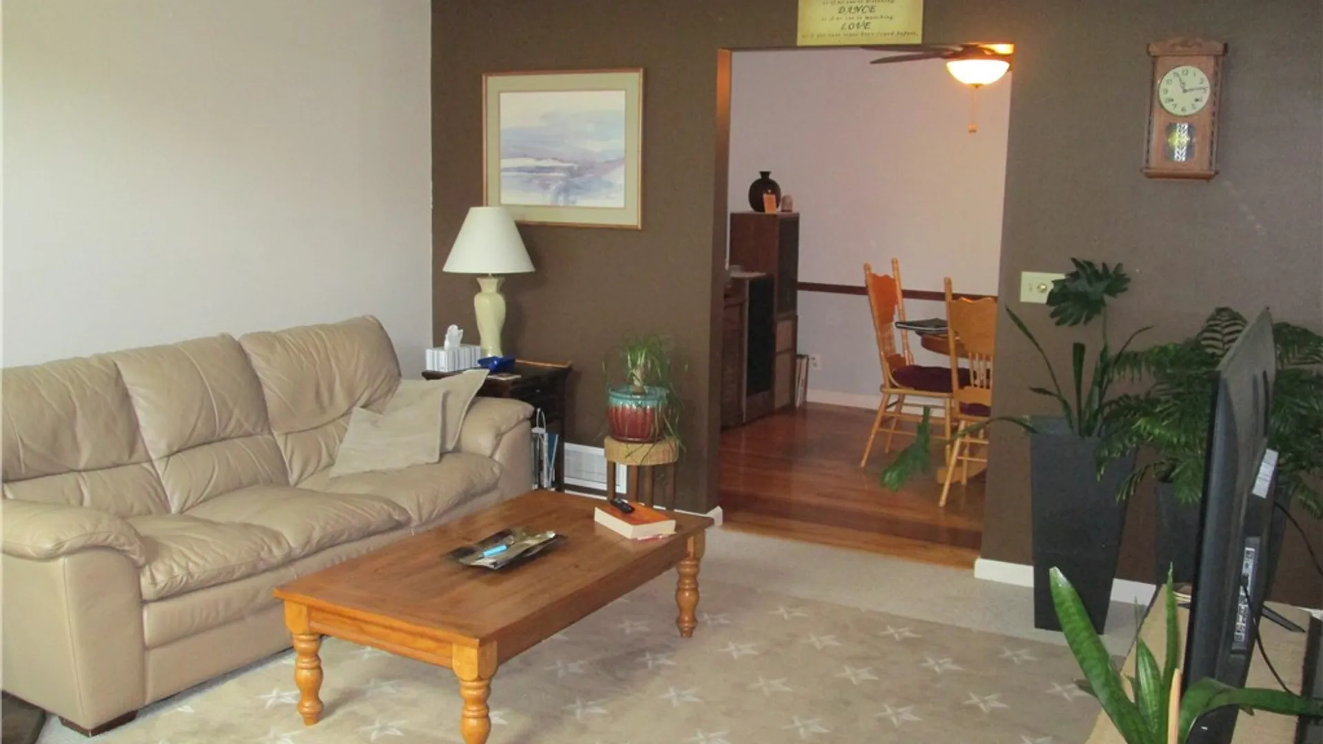 Property at 6 Cheshire Lane, Gates, NY 14624 18