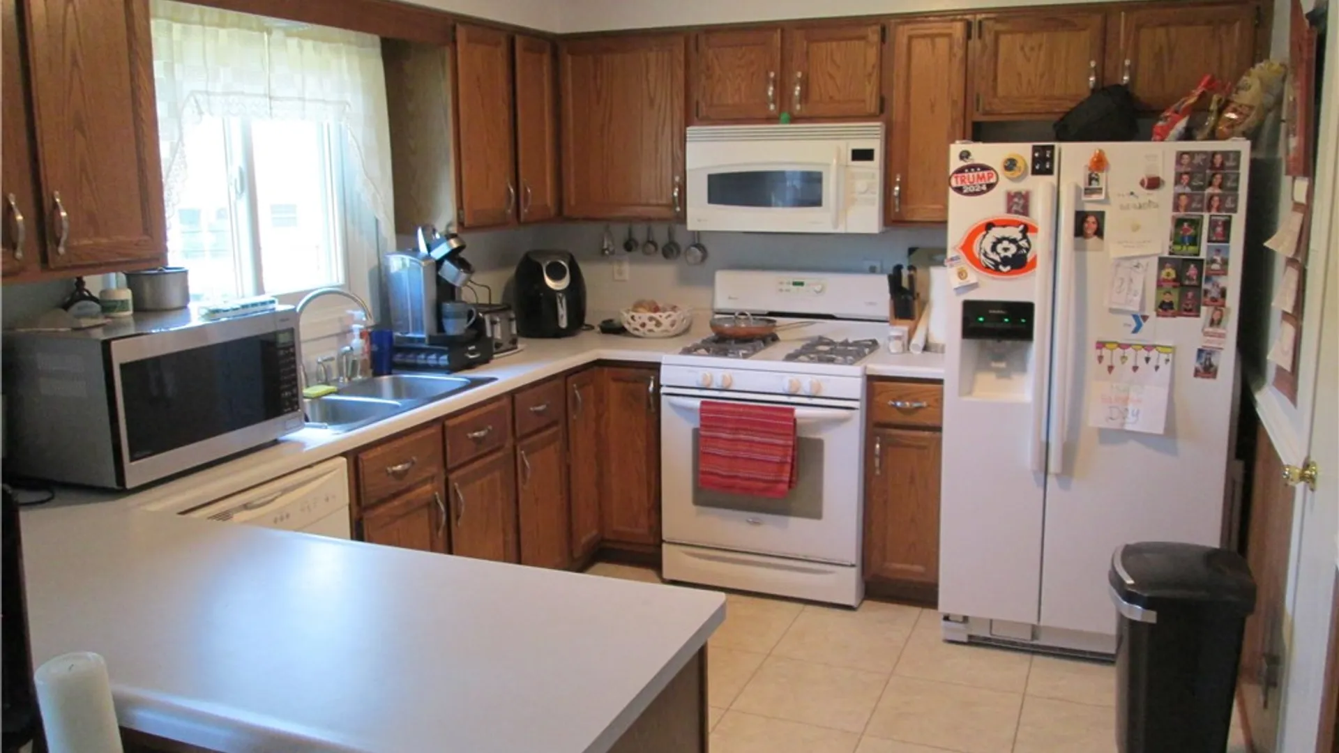 Property at 6 Cheshire Lane, Gates, NY 14624 8