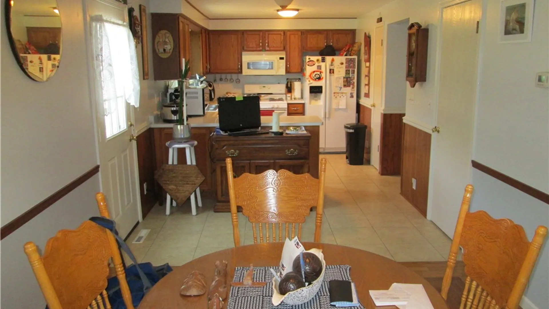 Property at 6 Cheshire Lane, Gates, NY 14624 12