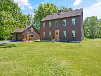 Property at 7292 State Route 31, Cicero, NY 13039